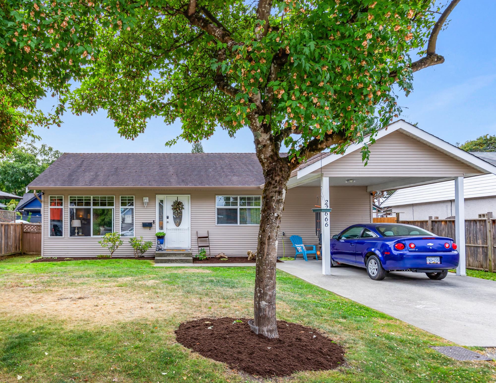 123 Avenue, Maple Ridge, BC V2X 4E2