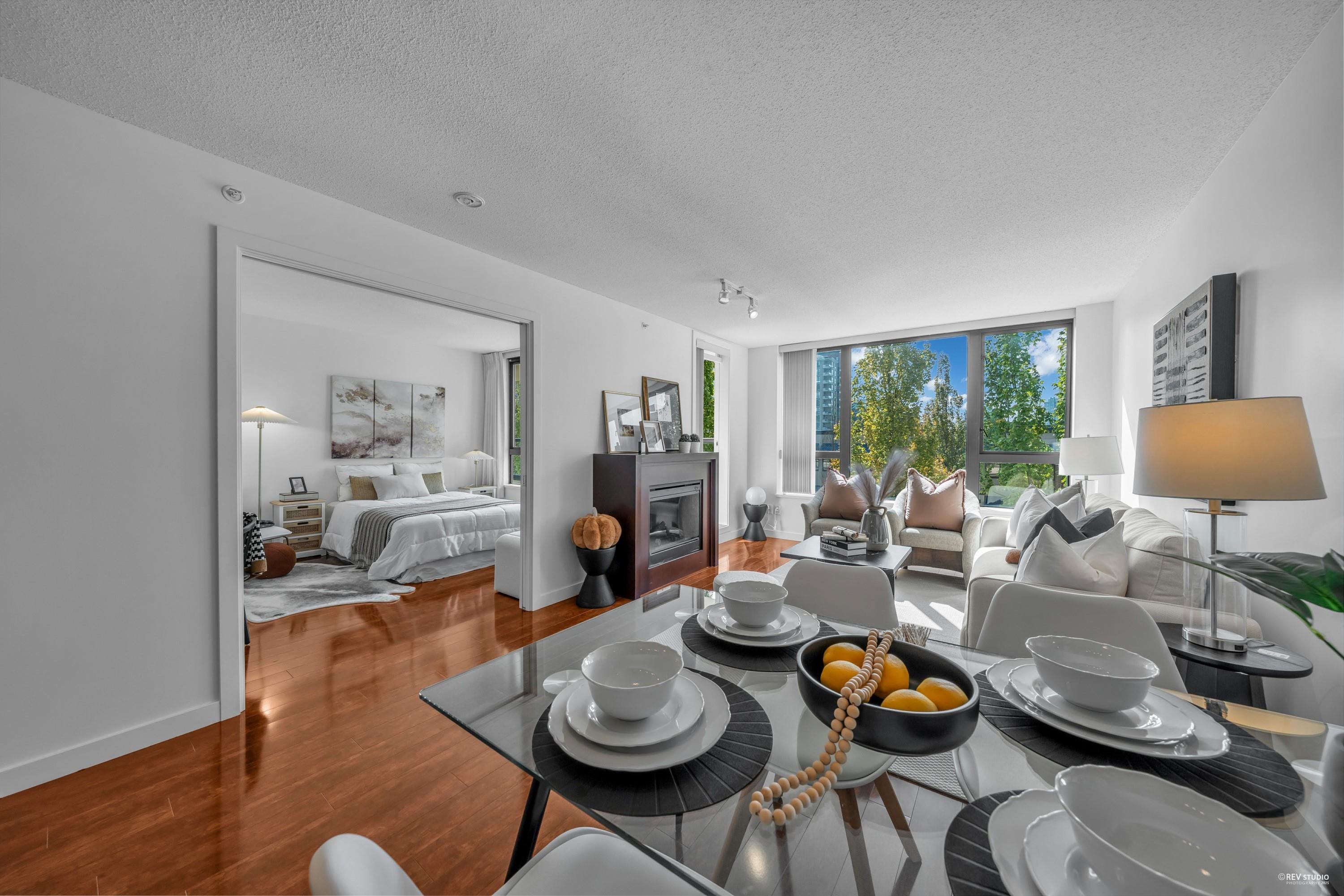 7088 Salisbury Avenue #210, Burnaby, BC V5E 0A4