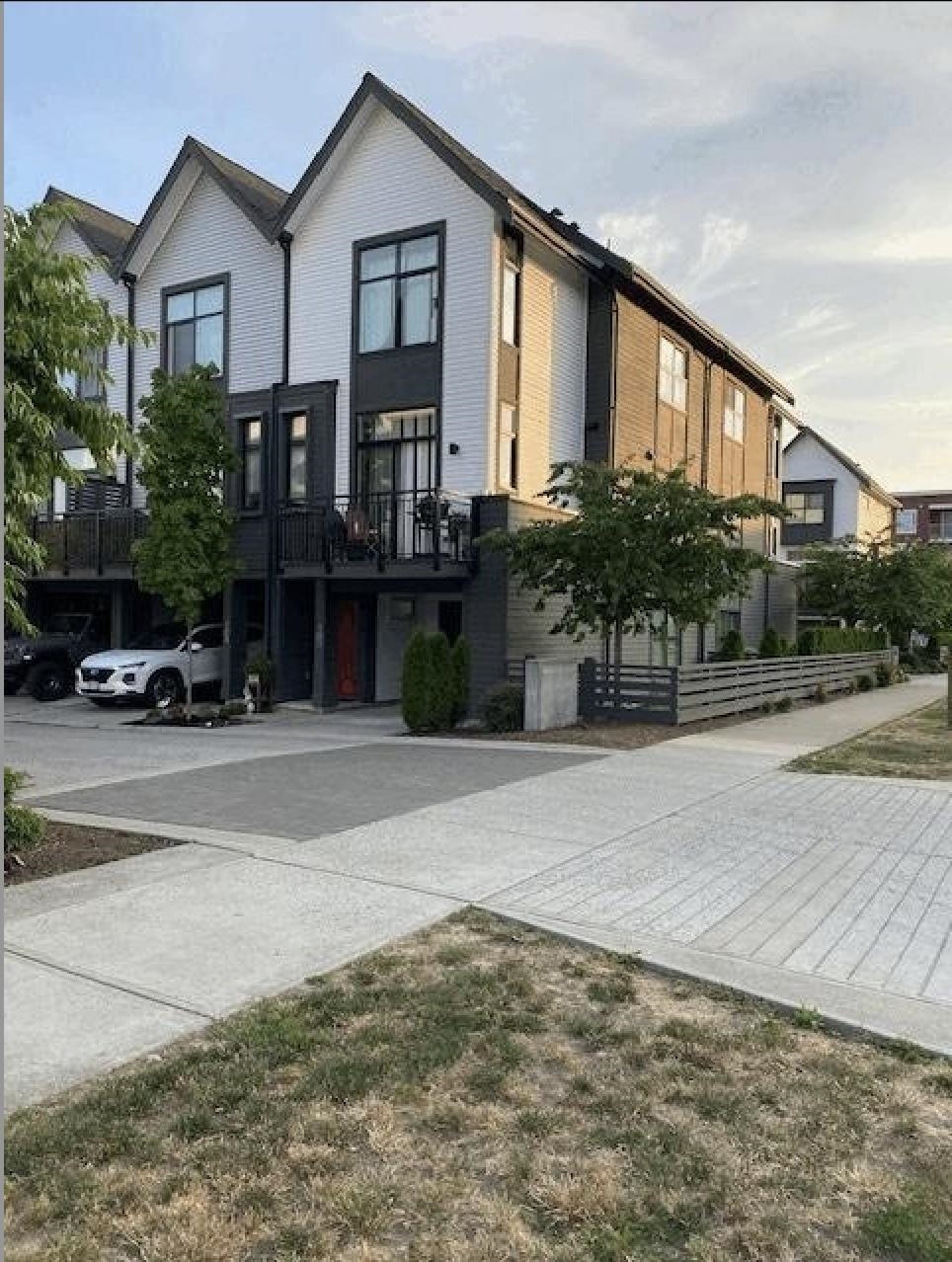 17578 57a Avenue #103, Surrey, BC V3S 7V2