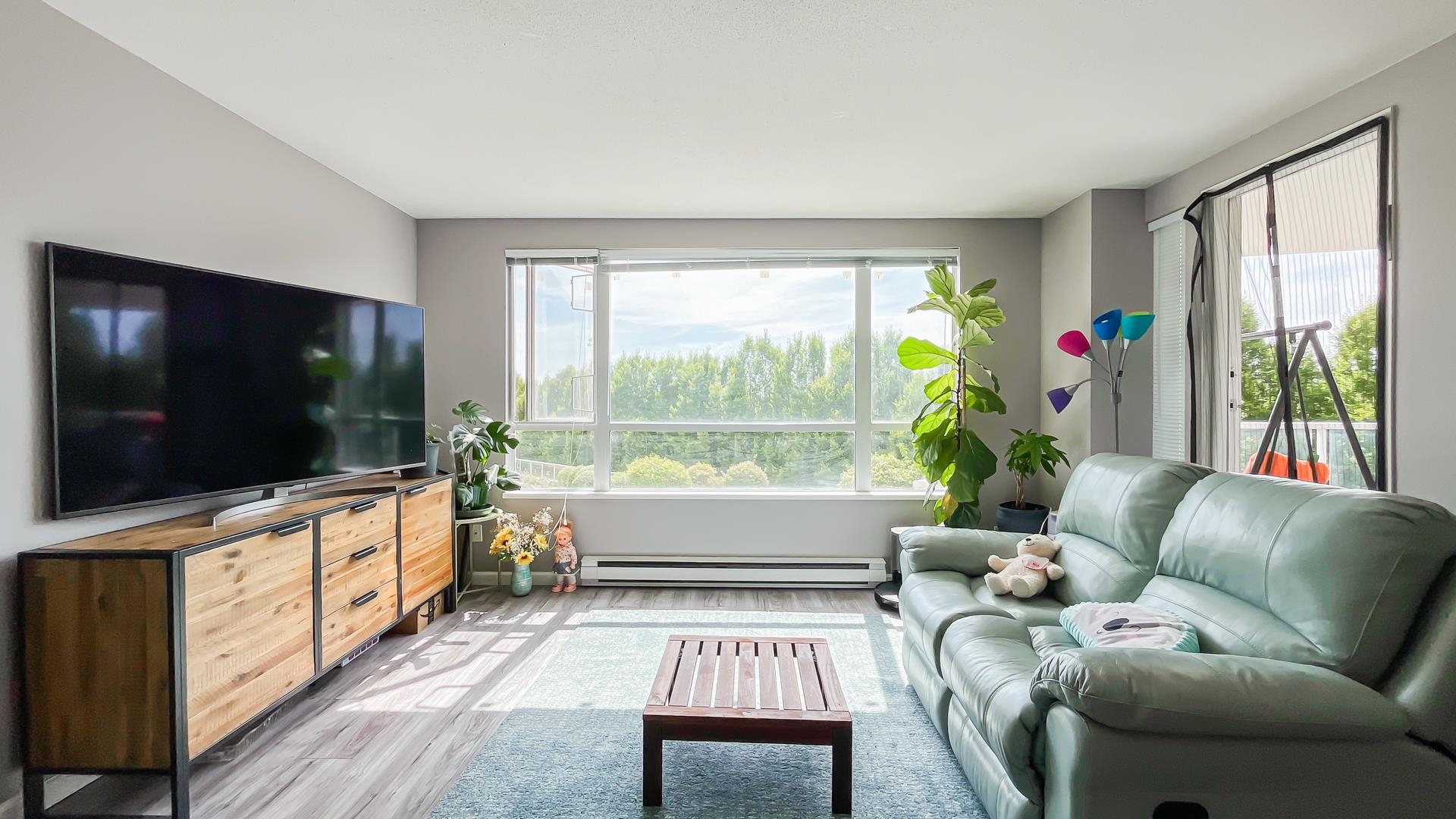 7680 Granville Avenue #402, Richmond, BC V6Y 4B9