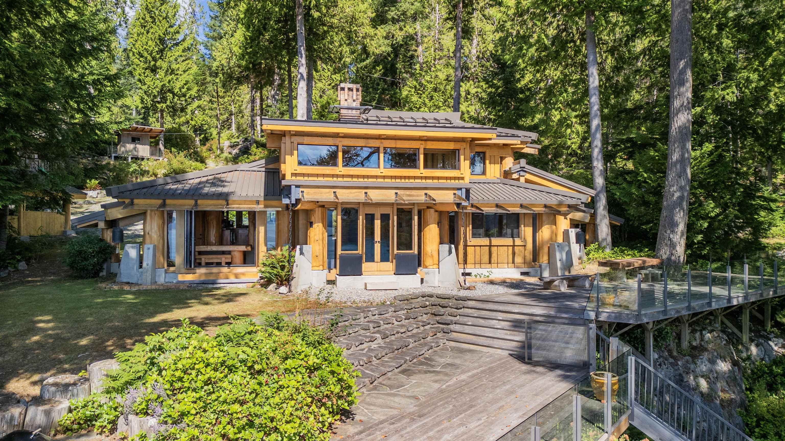 1010 Taki-te-si Rd, Gambier Island, BC V0N 1V0