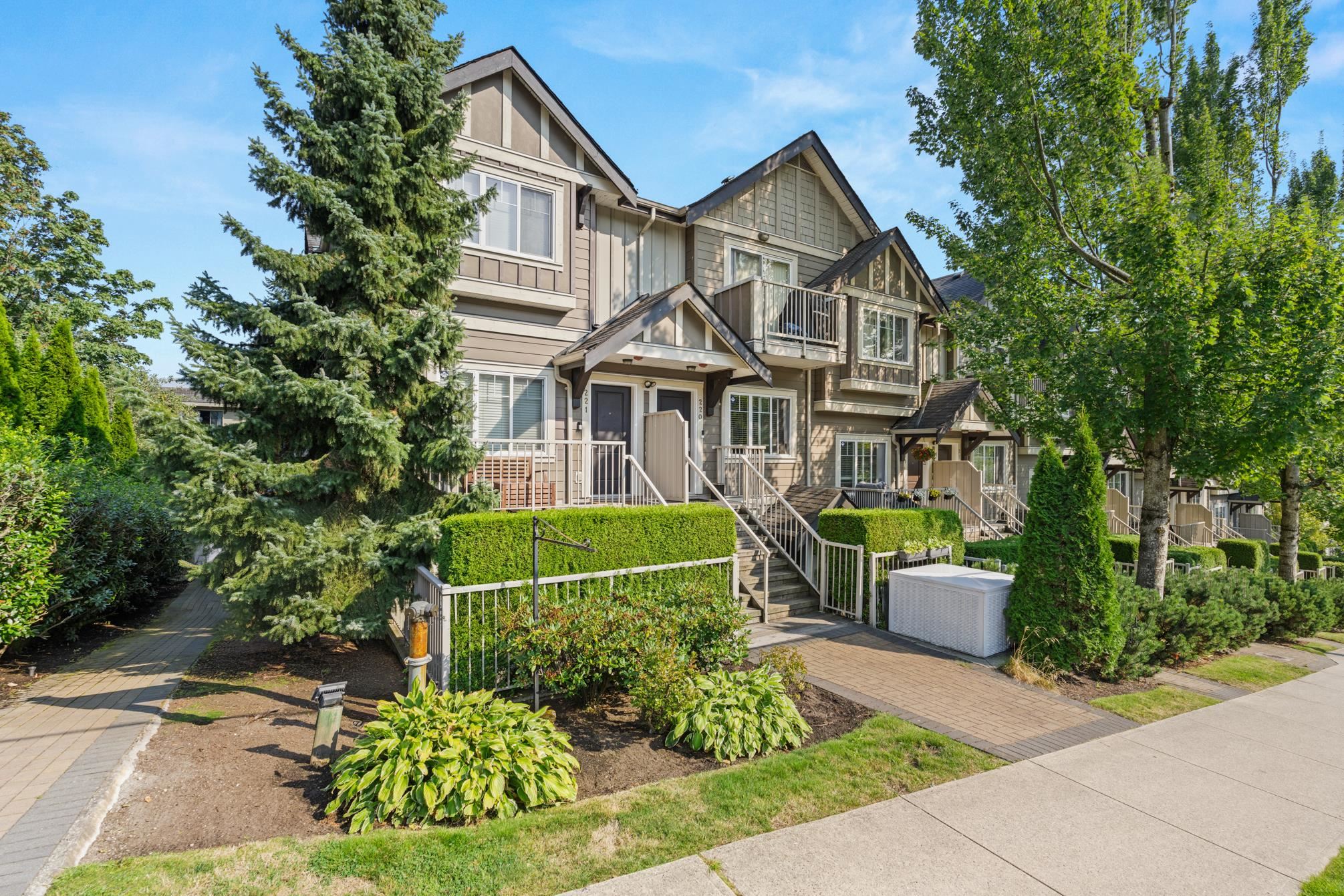 368 Ellesmere Avenue #228, Burnaby, BC V5B 3S9