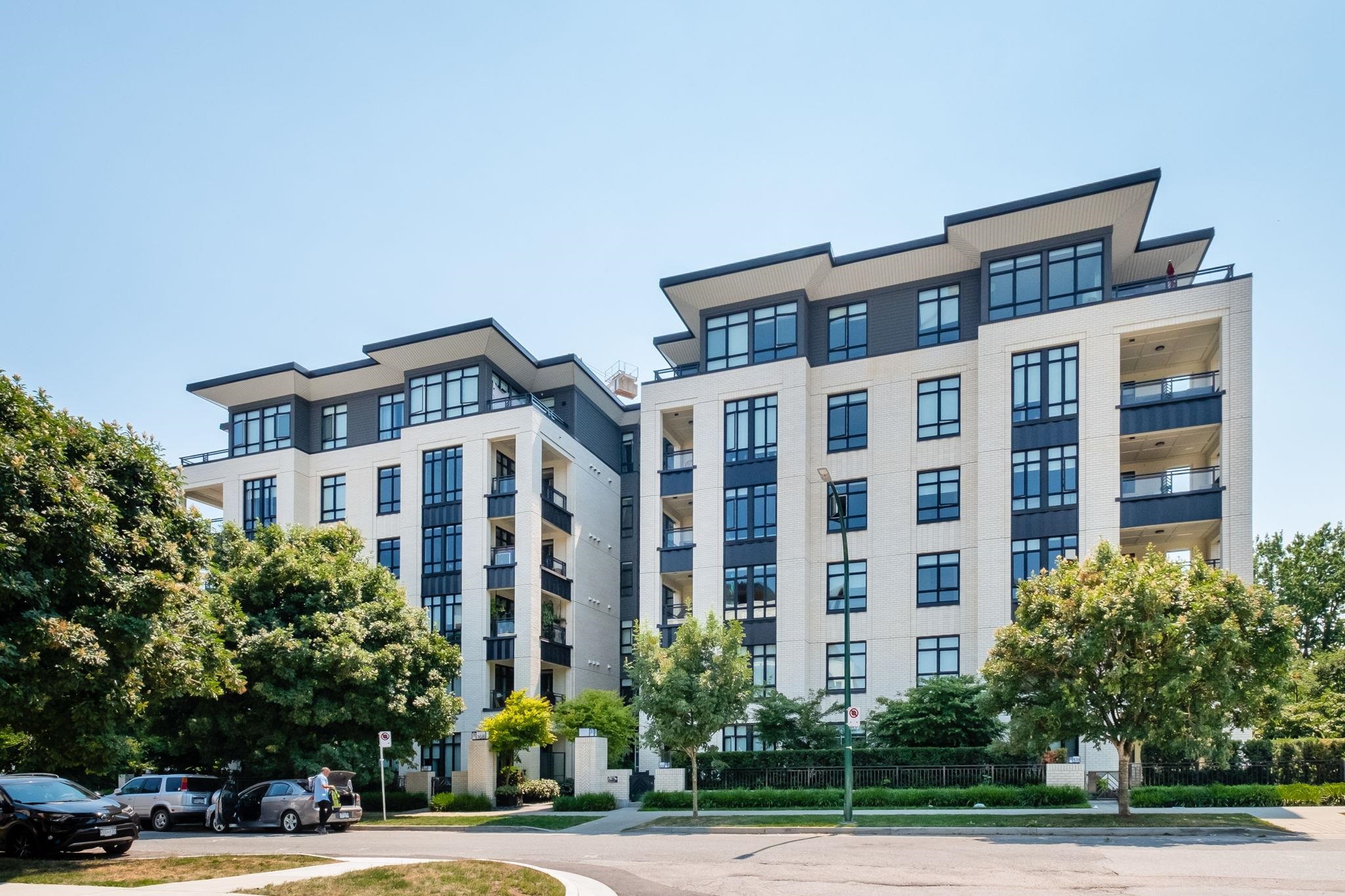 168 East 35th Avenue #209, Vancouver, BC V5W 1A6