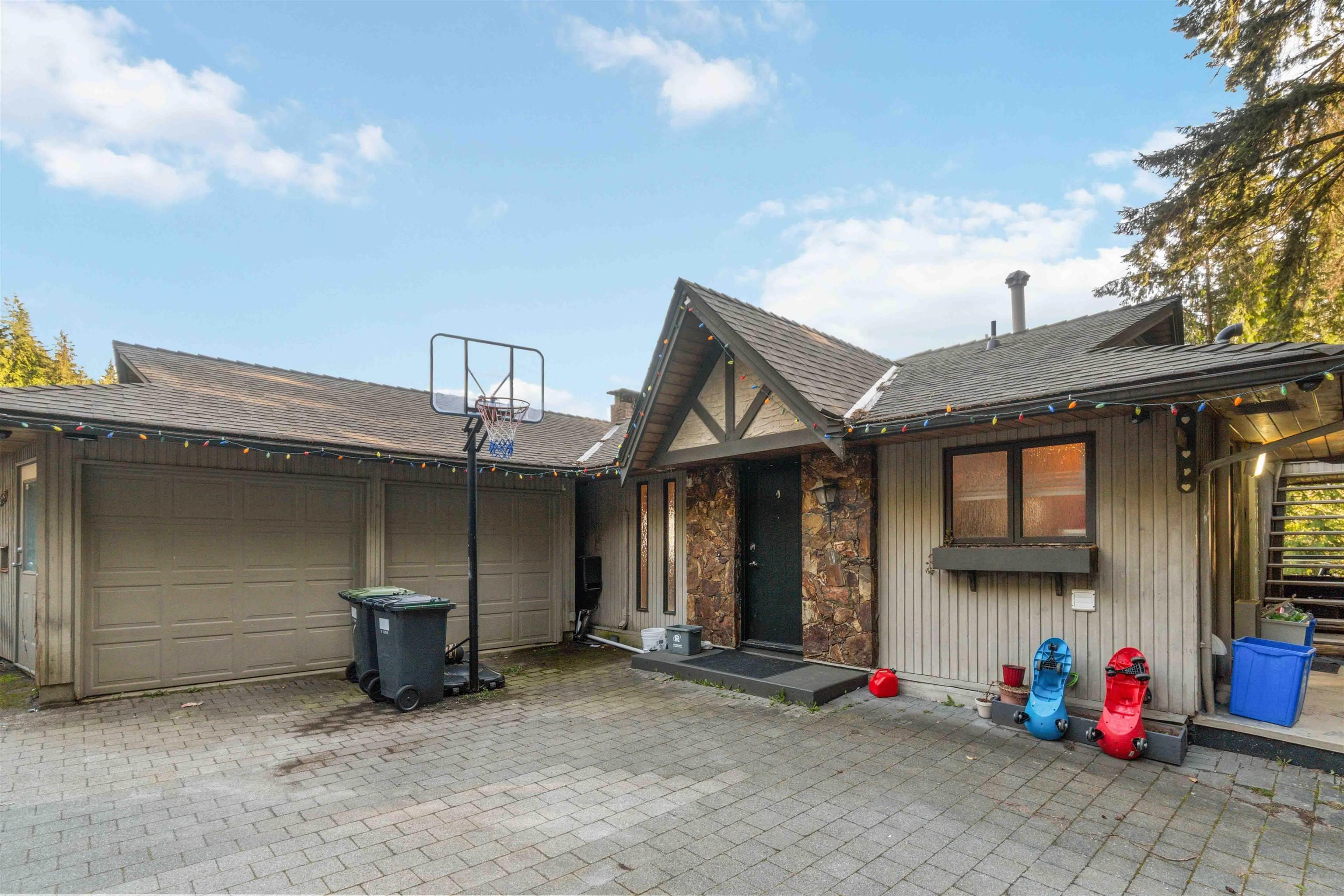 5189 Madeira Court, North Vancouver, BC V7R 3K7