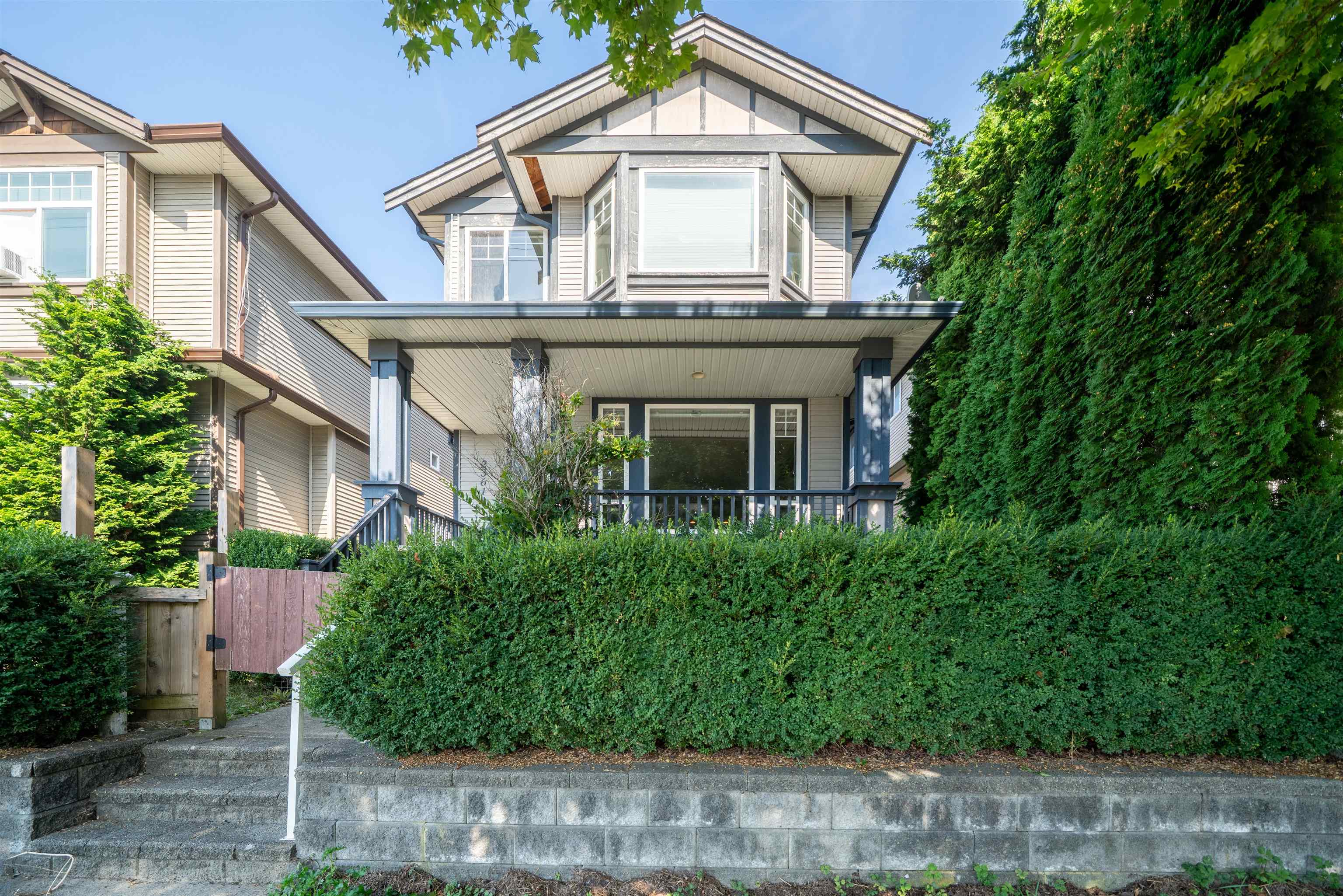 23611 Dewdney Trunk Road, Maple Ridge, BC V4R 2W9