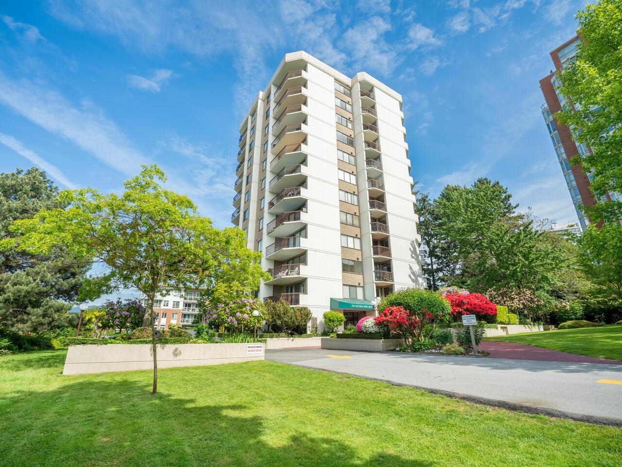 701 West Victoria Park #201, North Vancouver, BC V7M 2L2
