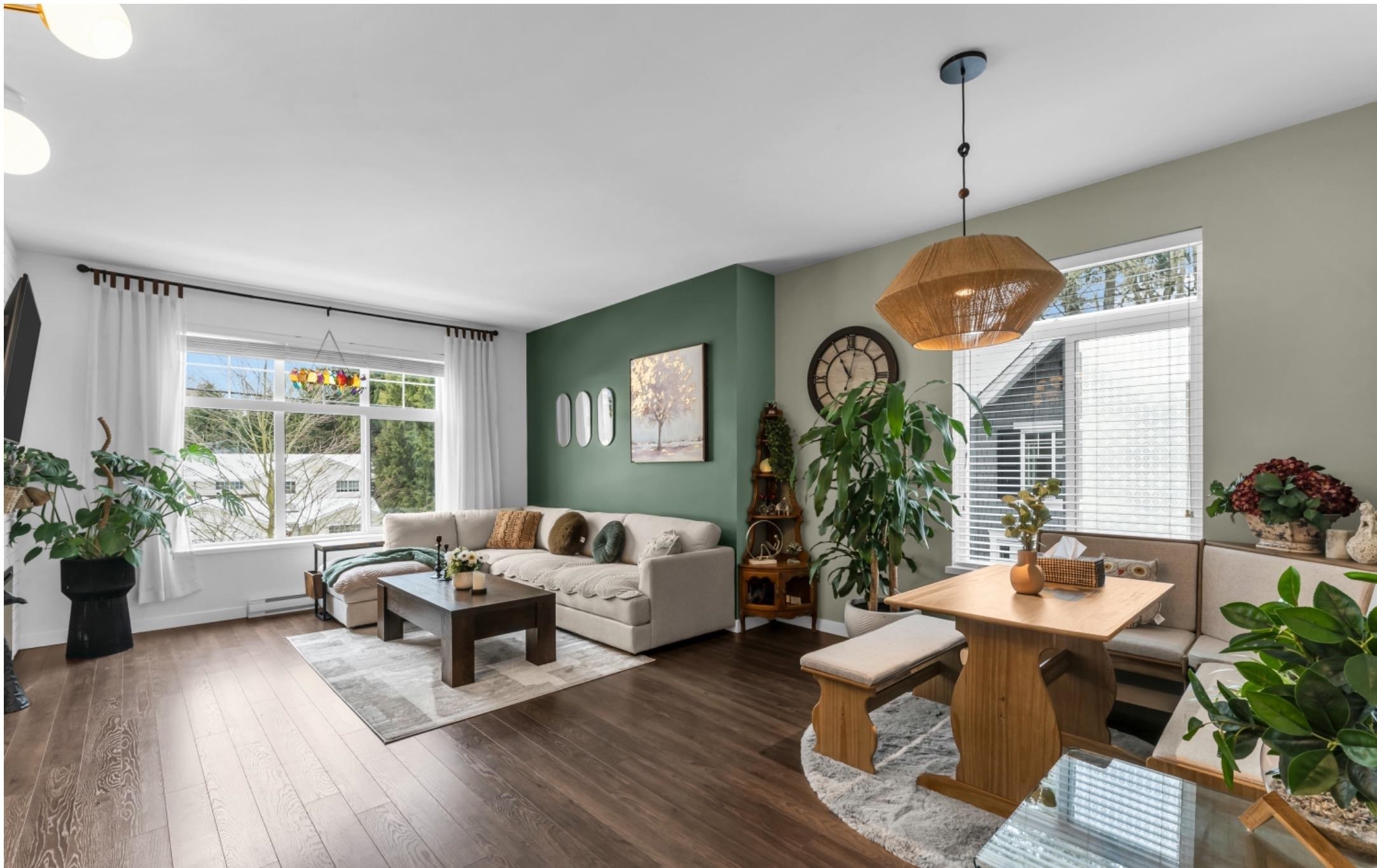 16357 15 Avenue #1, Surrey, BC V4A 0C2