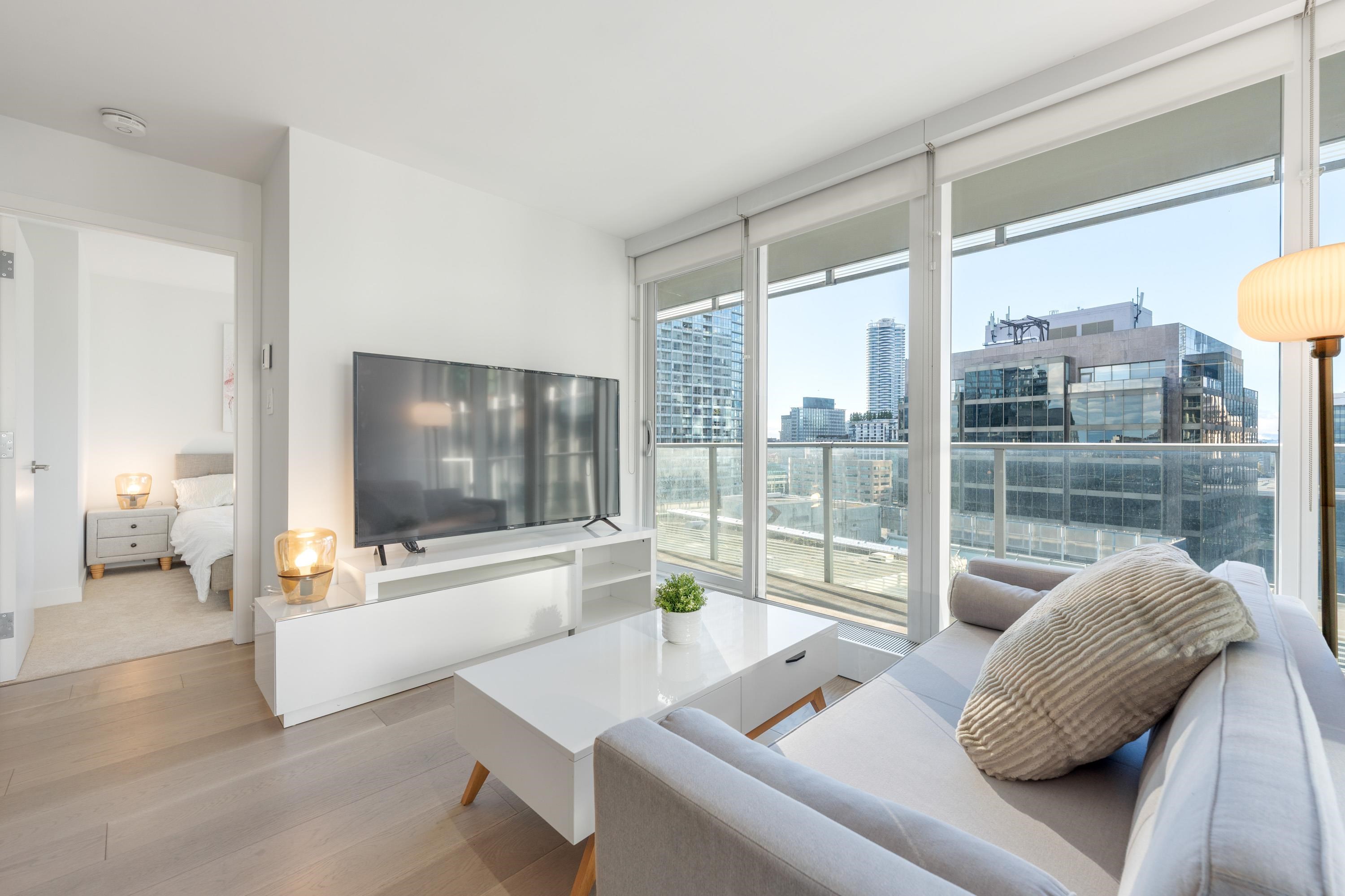 777 Richards Street #2006, Vancouver, BC V6B 0M6