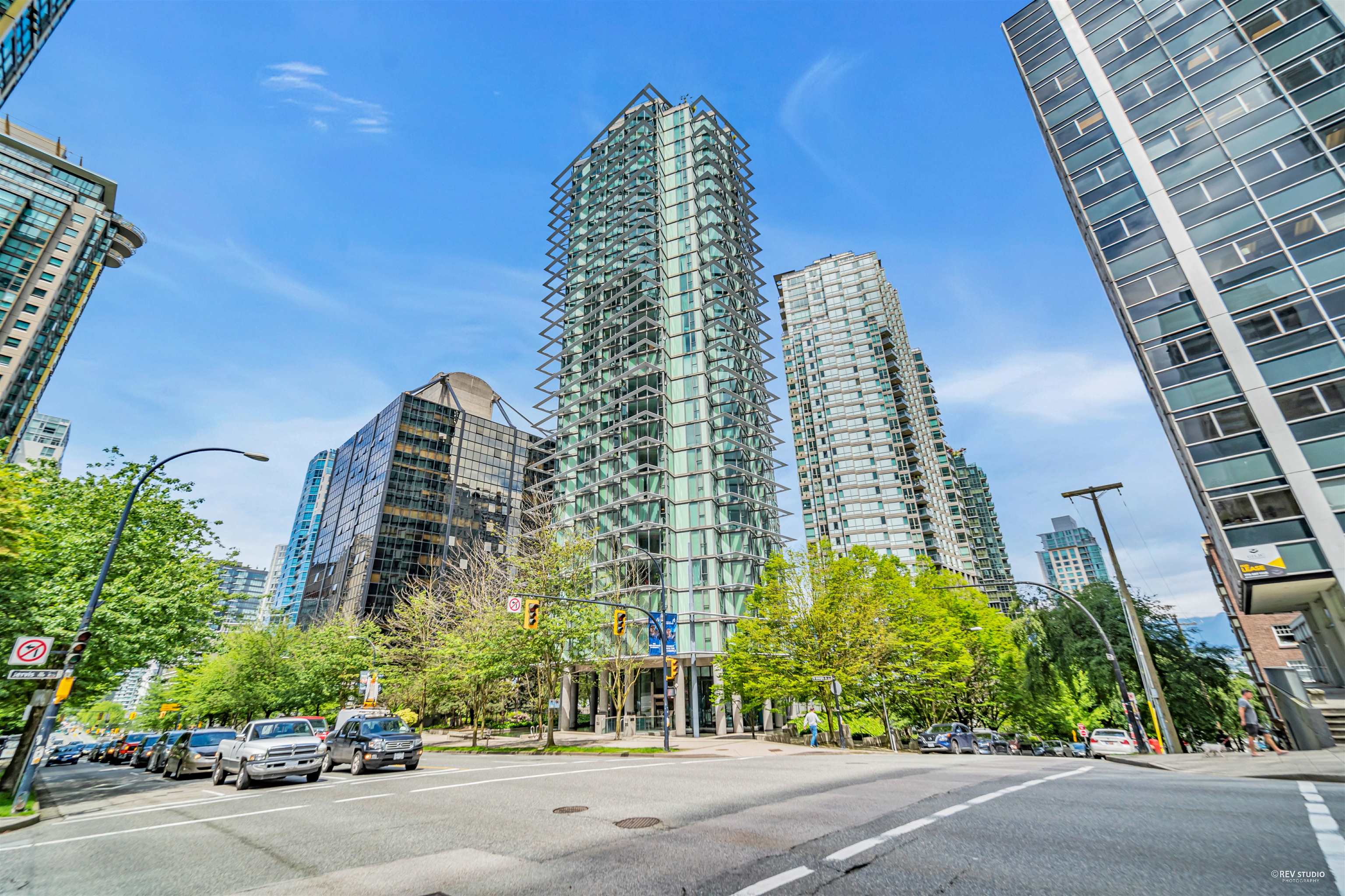 1331 West Georgia Street #1007, Vancouver, BC V6E 4P1