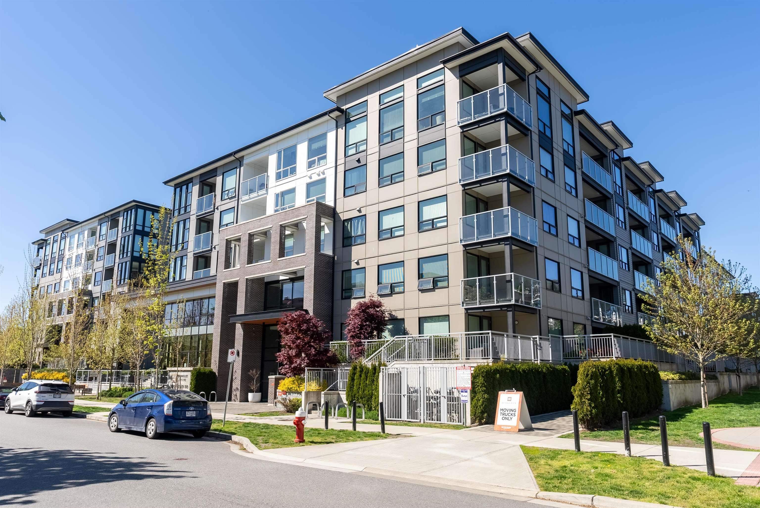 9233 Odlin Rd #327 #327, Richmond, BC V6X 0V4