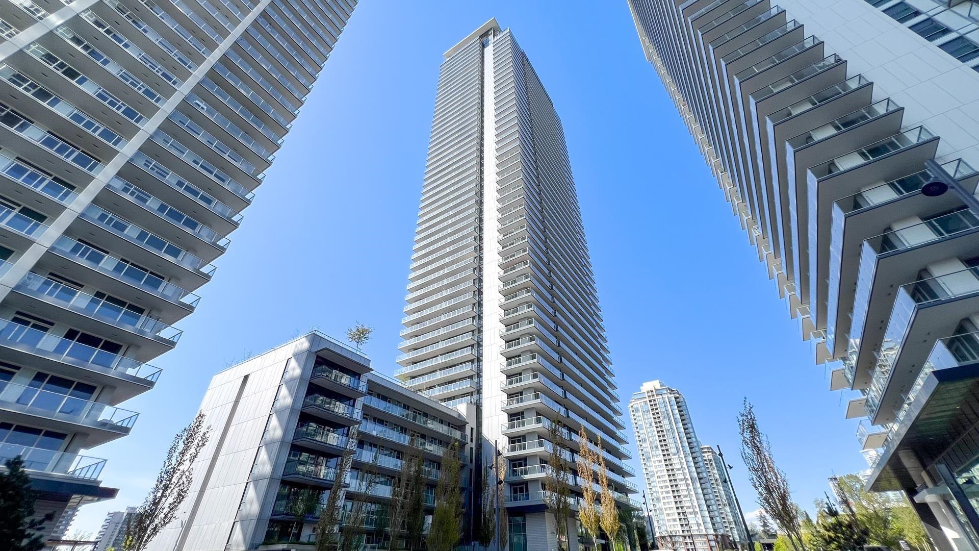 3809 Evergreen Place #413, Burnaby, BC V3J 0M1