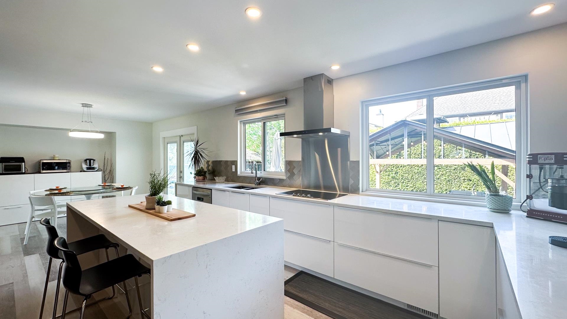 54 Street, Delta, BC V4K 3Y5