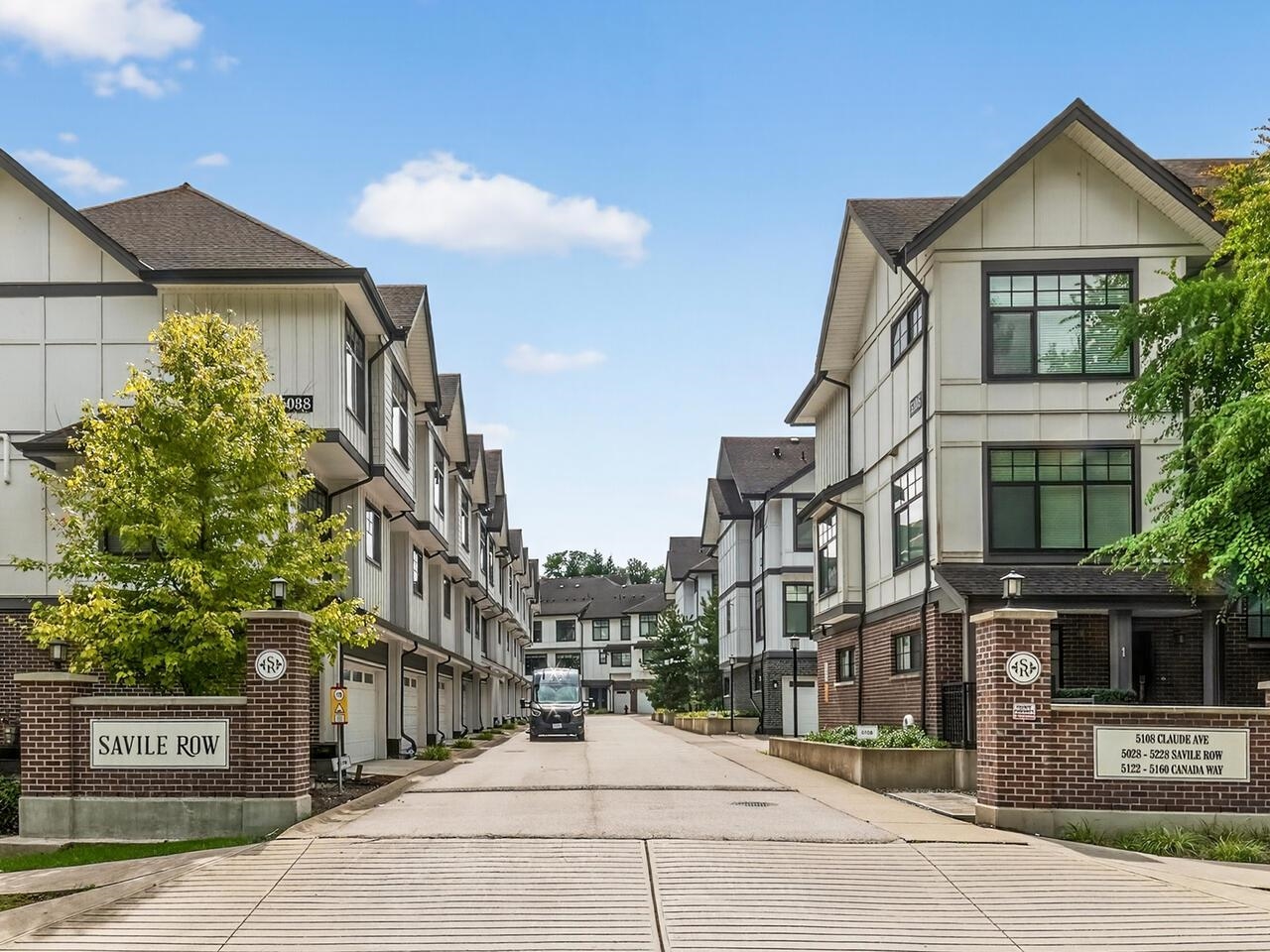 5068 Savile Row #6, Burnaby, BC V5E 0C1