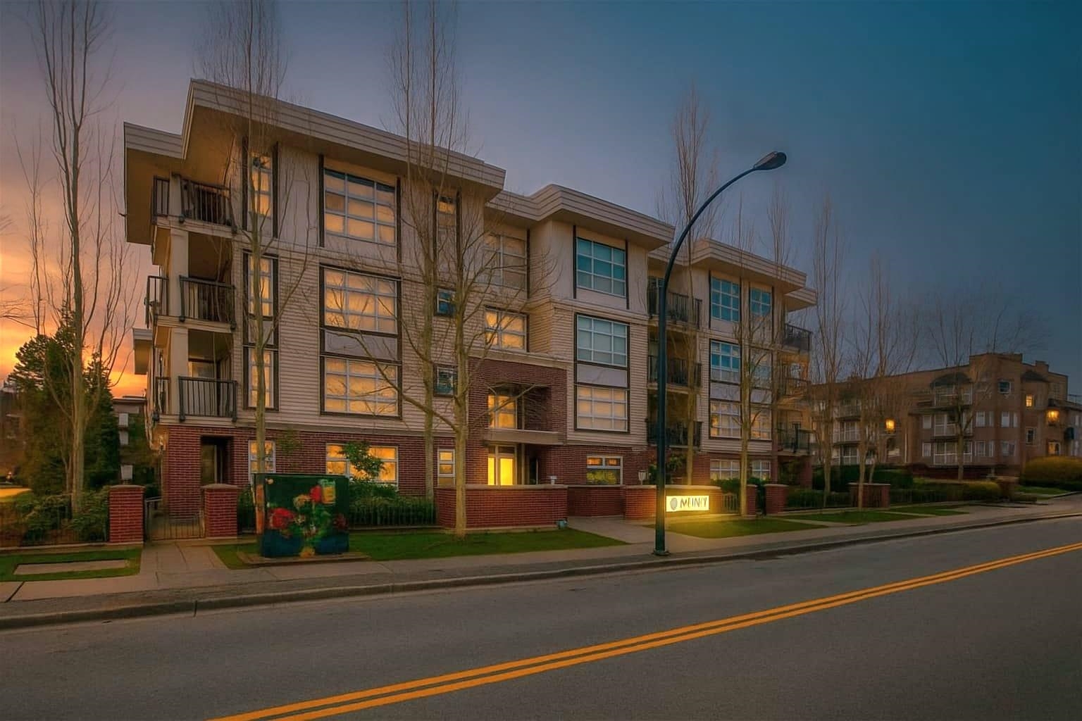 15168 19 Avenue #111, Surrey, BC V4A 0A5