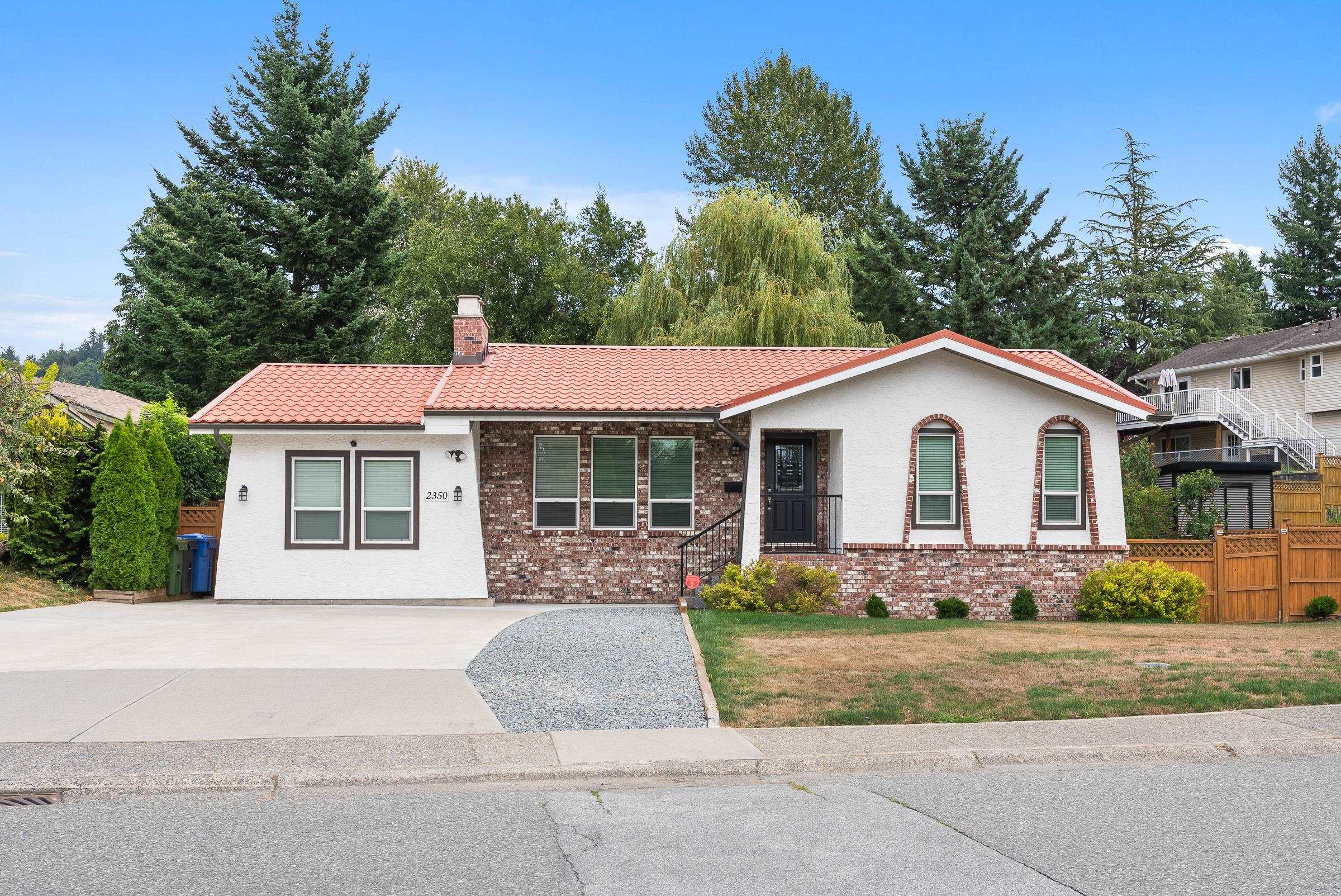 2350 Guilford Drive, Abbotsford, BC V2S 5K6