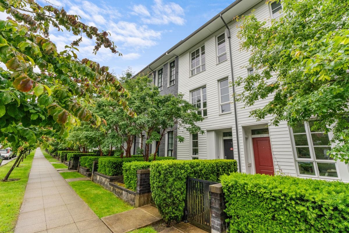 548 Foster Avenue #110, Coquitlam, BC V3J 0E2
