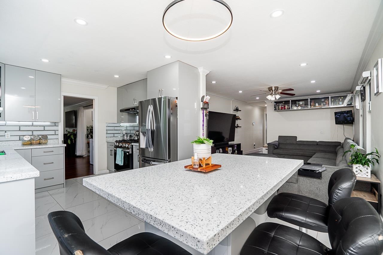 64 Avenue, Surrey, BC V3W 1X7