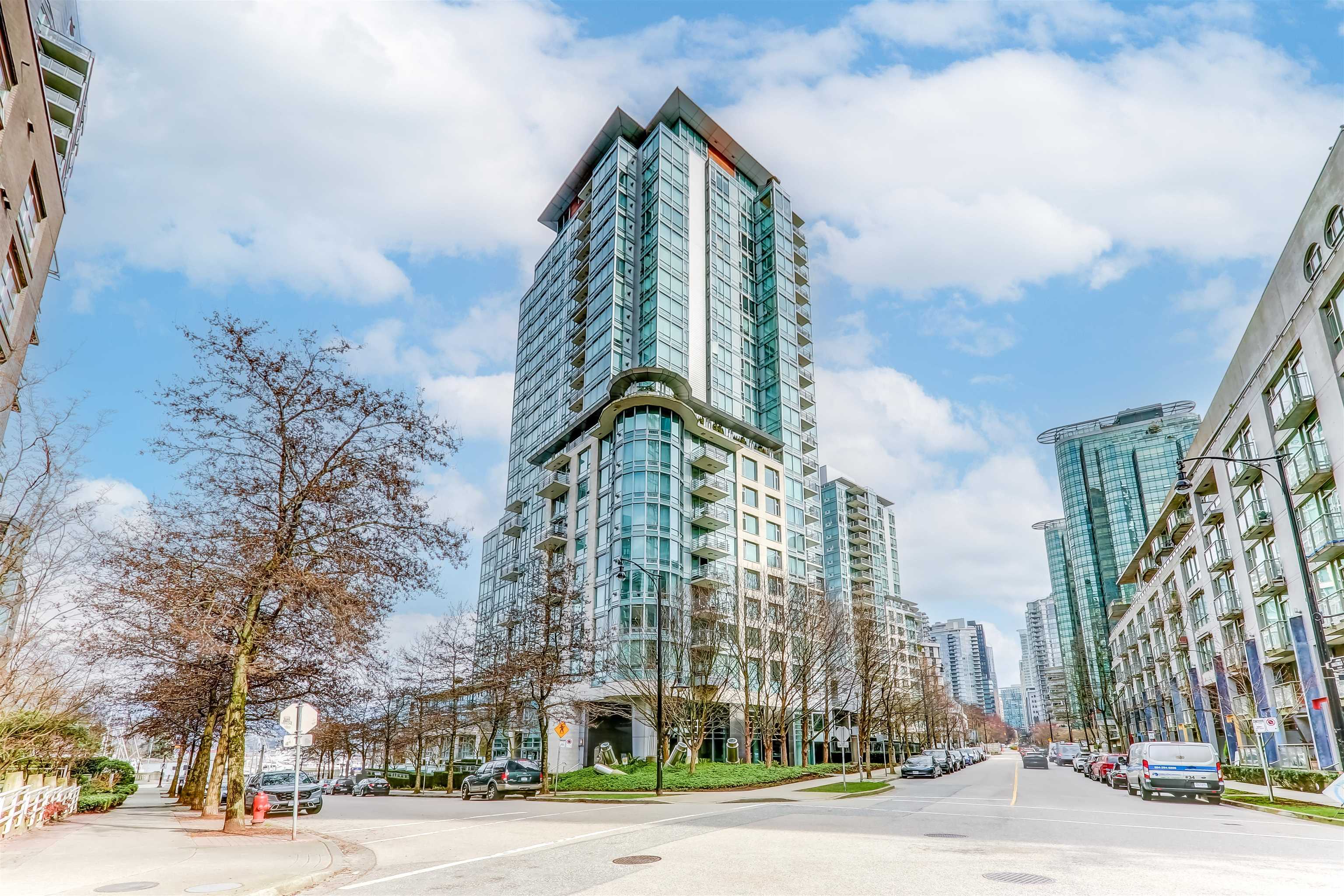 590 Nicola Street #402, Vancouver, BC V6G 3J8