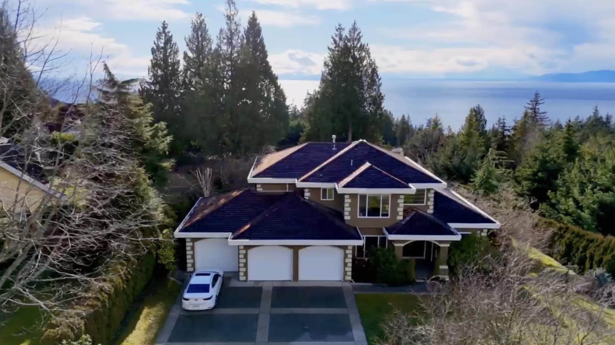 1501 Vernon Drive, Gibsons, BC V0N 1V5