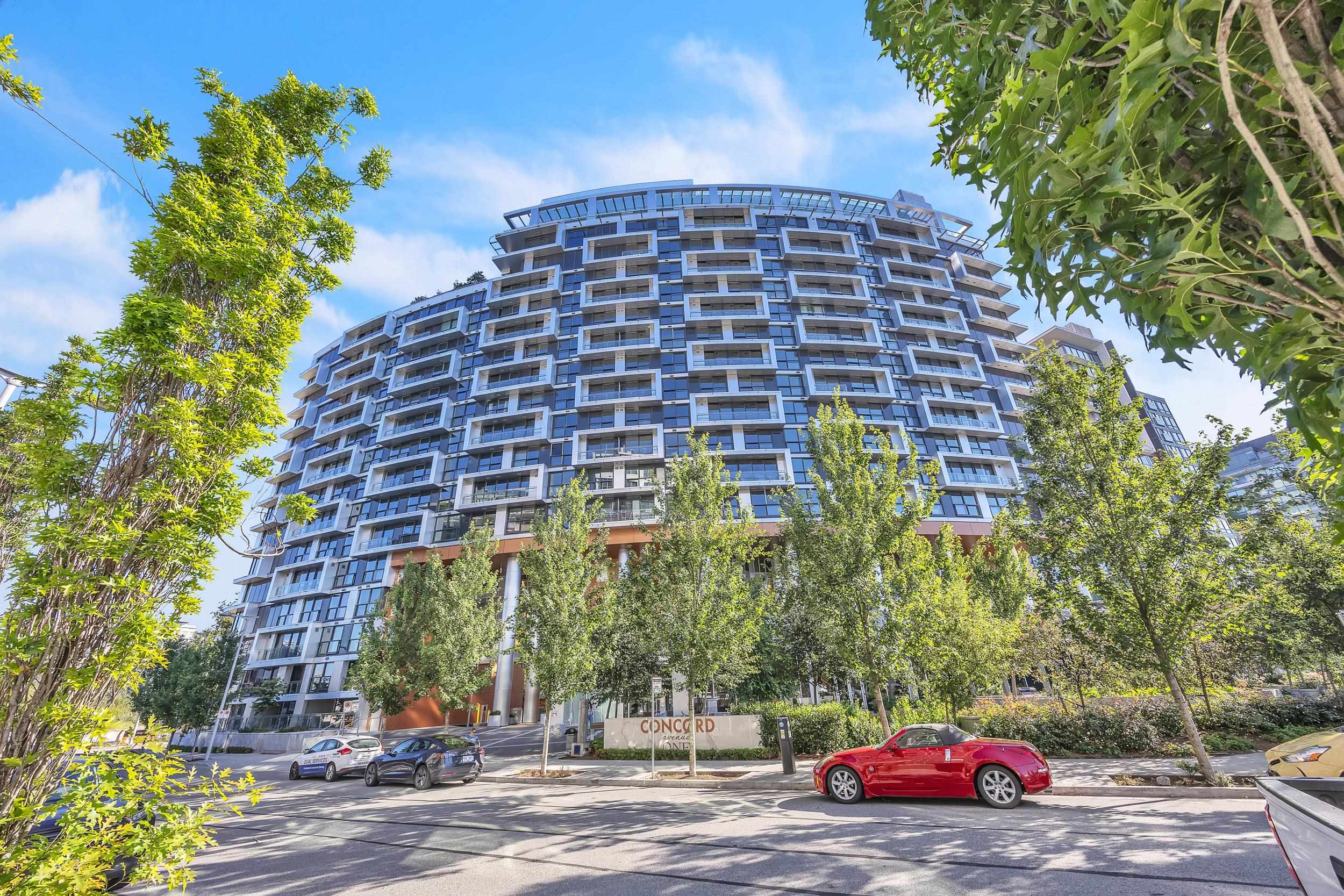 1768 Cook Street #1405, Vancouver, BC V5Y 0N3