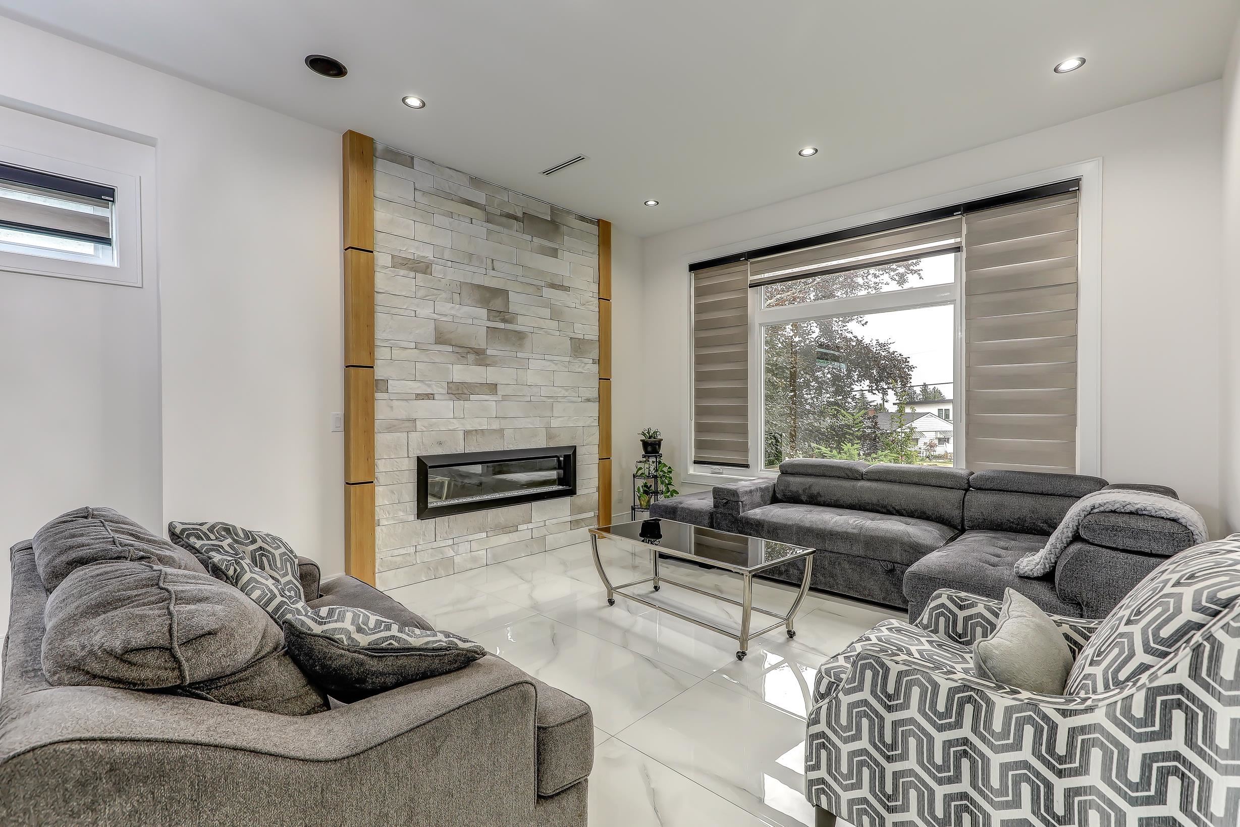 10th Avenue, Burnaby, BC V3N 2T1