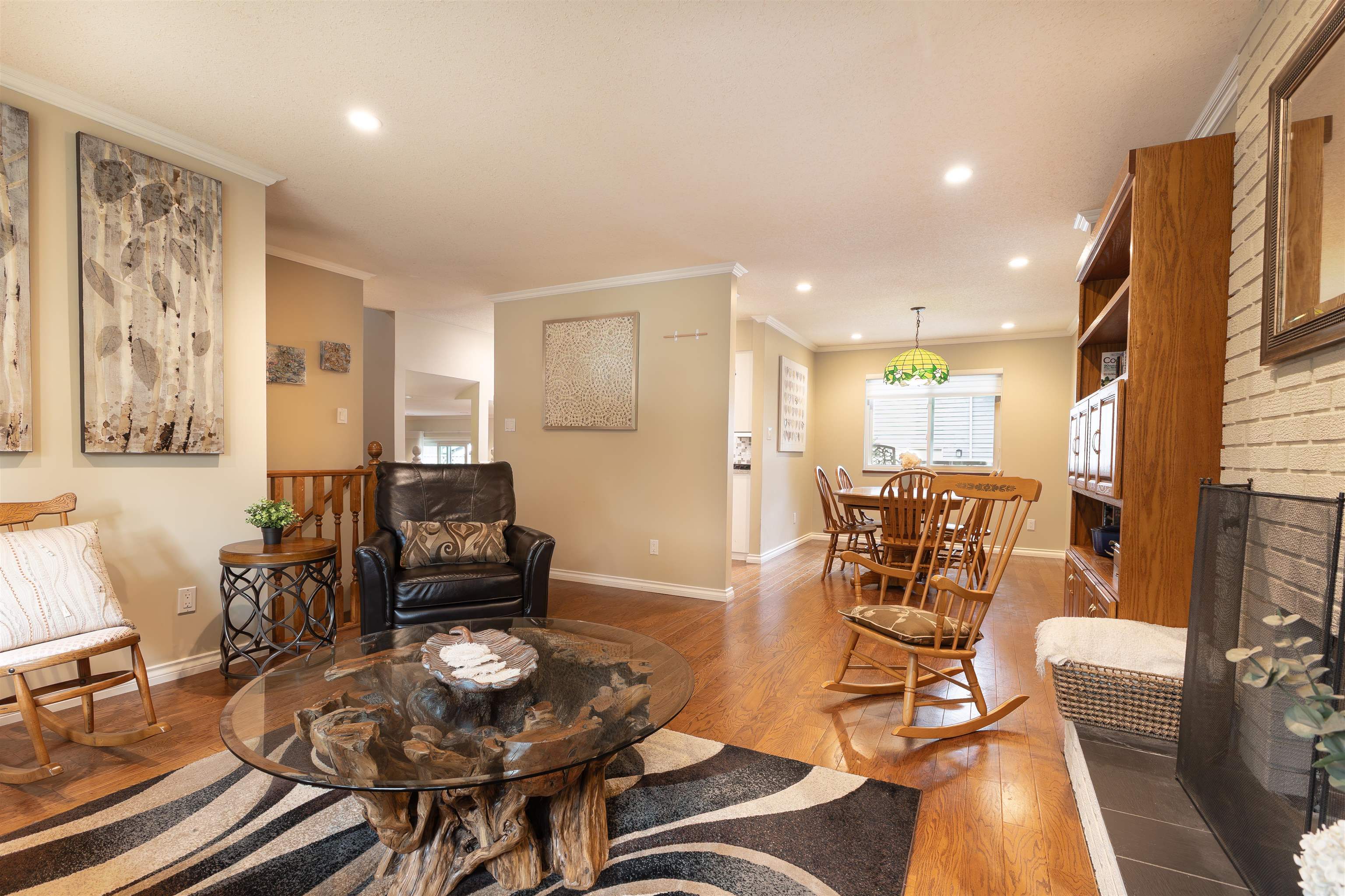 61b Street, Surrey, BC V3W 8L2