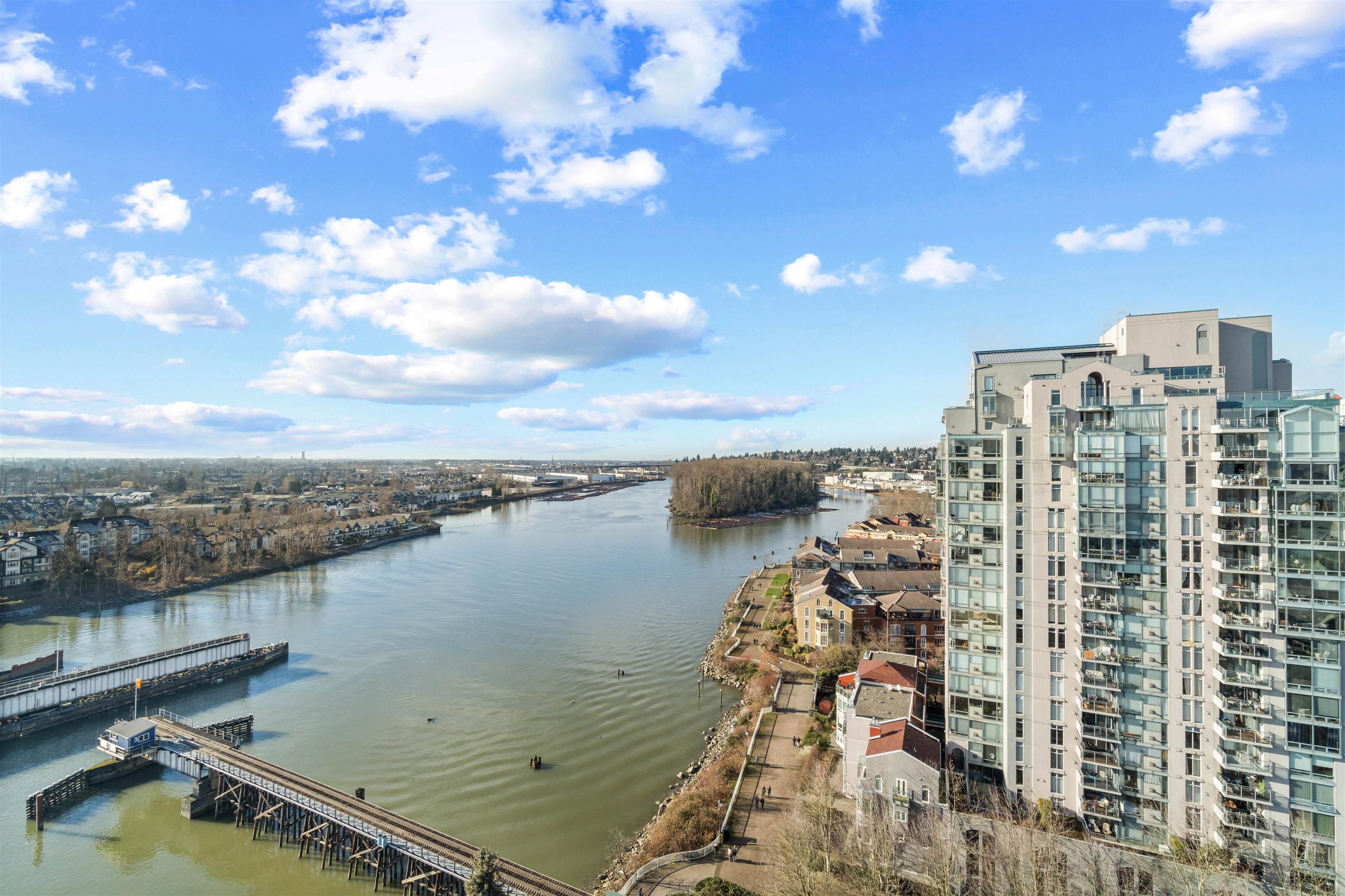 1250 Quayside Drive #1903, New Westminster, BC V3M 6E2