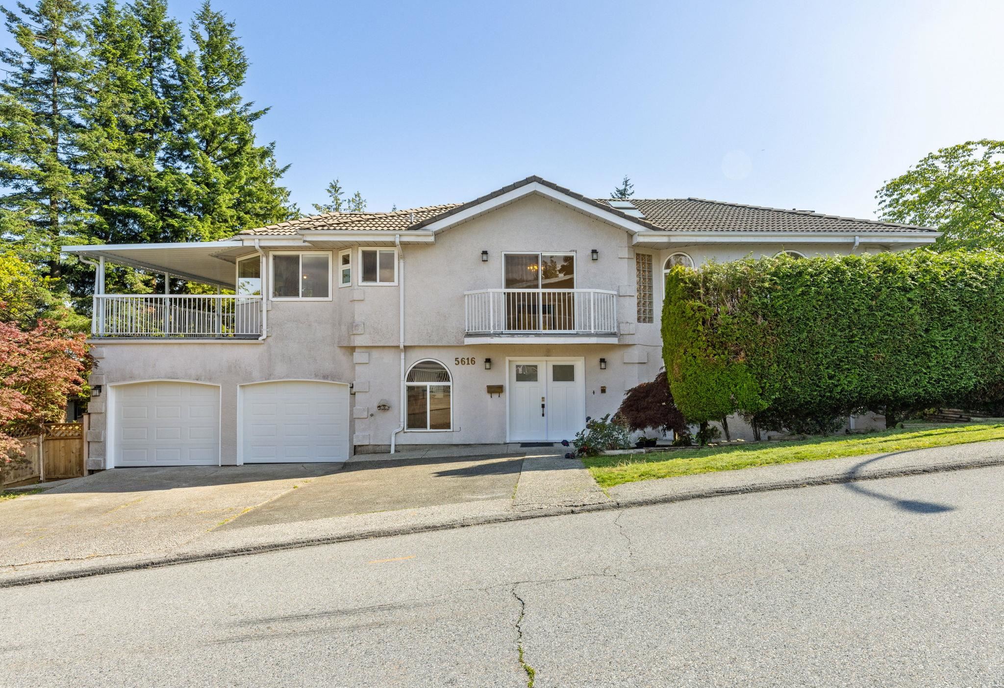 5616 5616 Pandora Street, Burnaby, BC V5B 4Y6