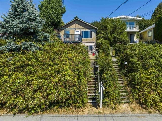 15253 Victoria Avenue, White Rock, BC V4B 1G7