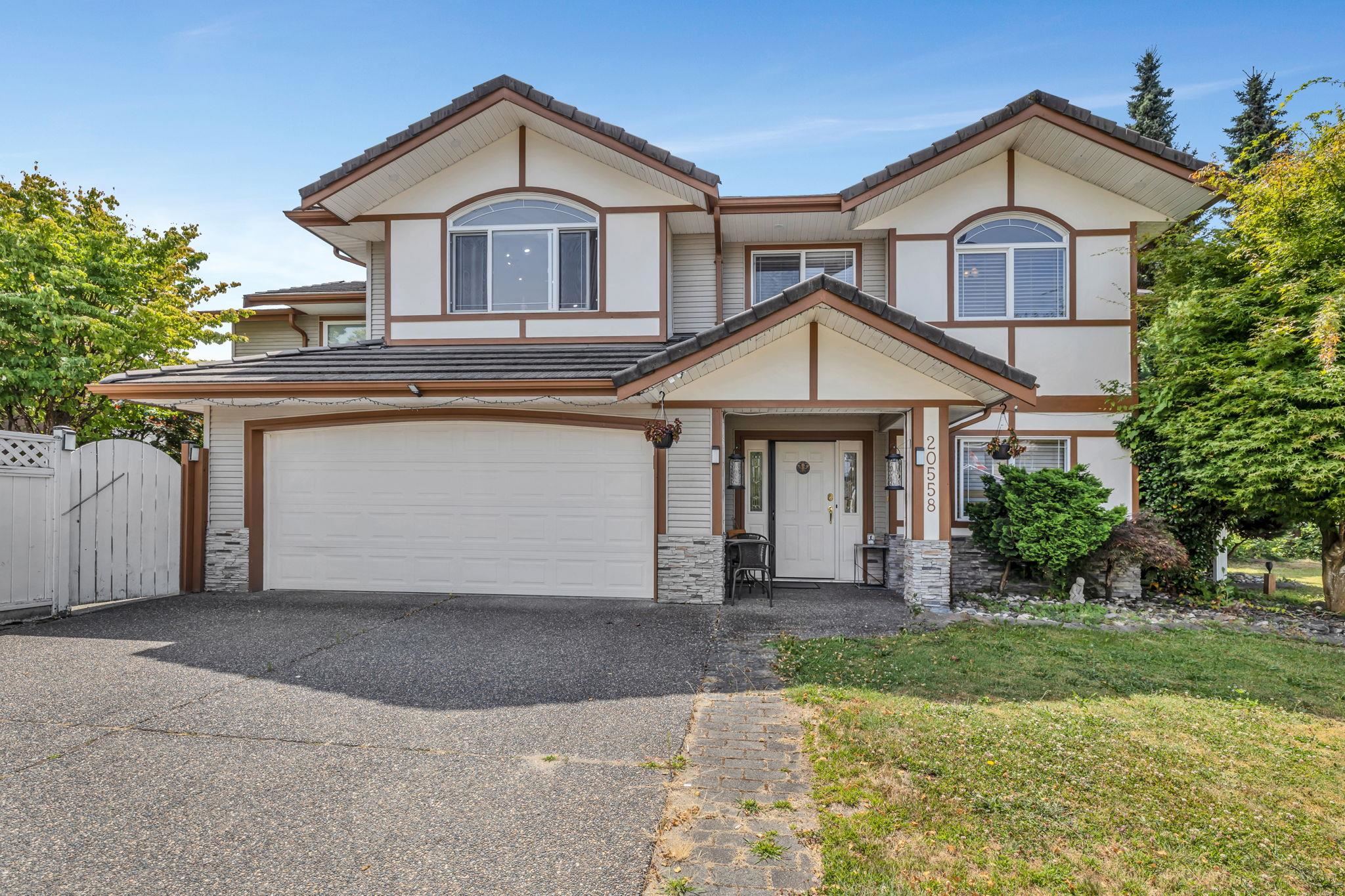 122 Avenue, Maple Ridge, BC V2X 2N6