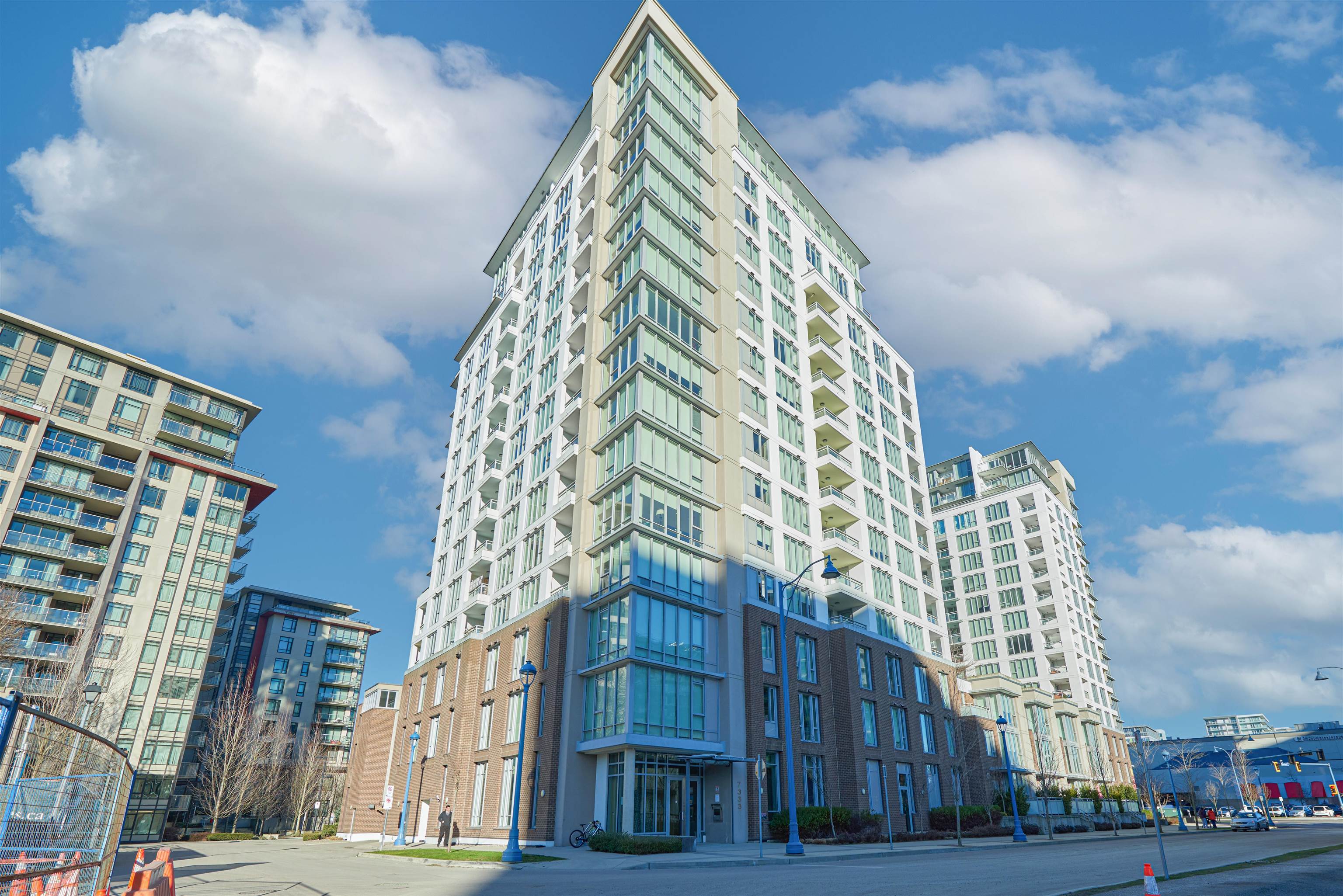 7333 Murdoch Avenue #1503, Richmond, BC V6Y 0J8