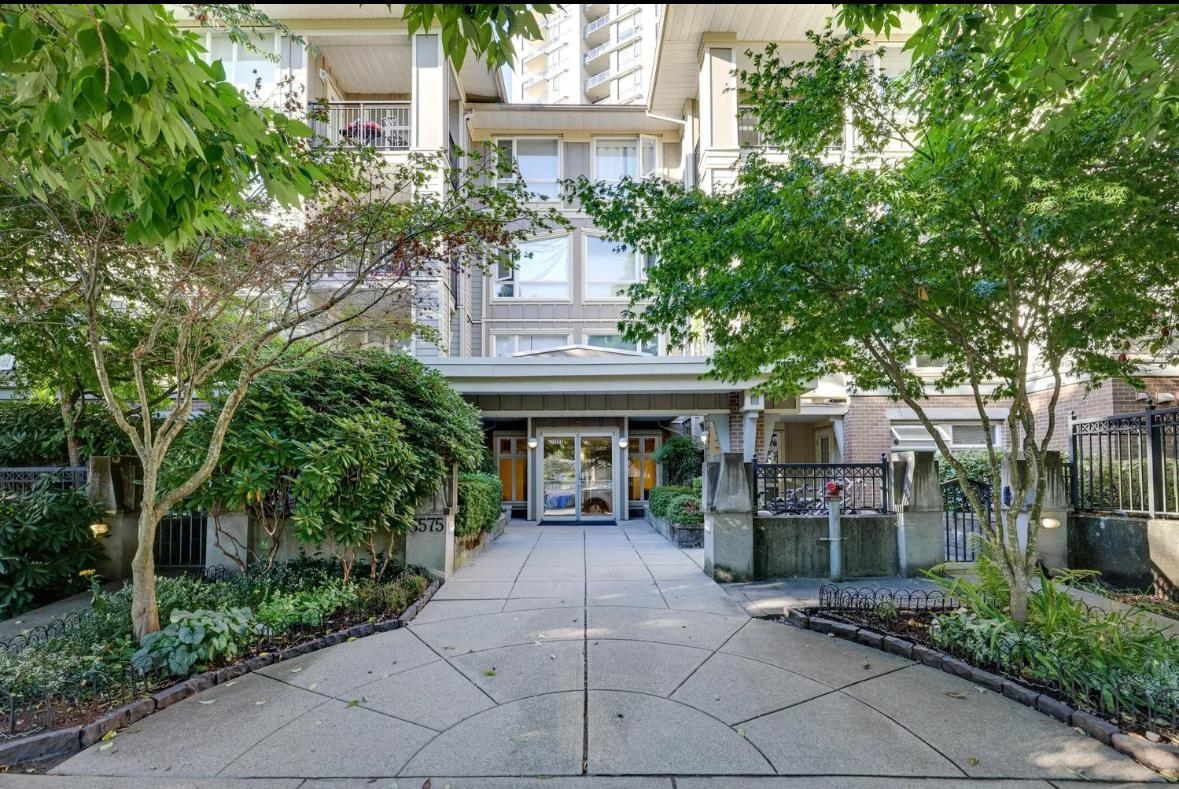 3575 Euclid Avenue #212, Vancouver, BC V5R 6H5