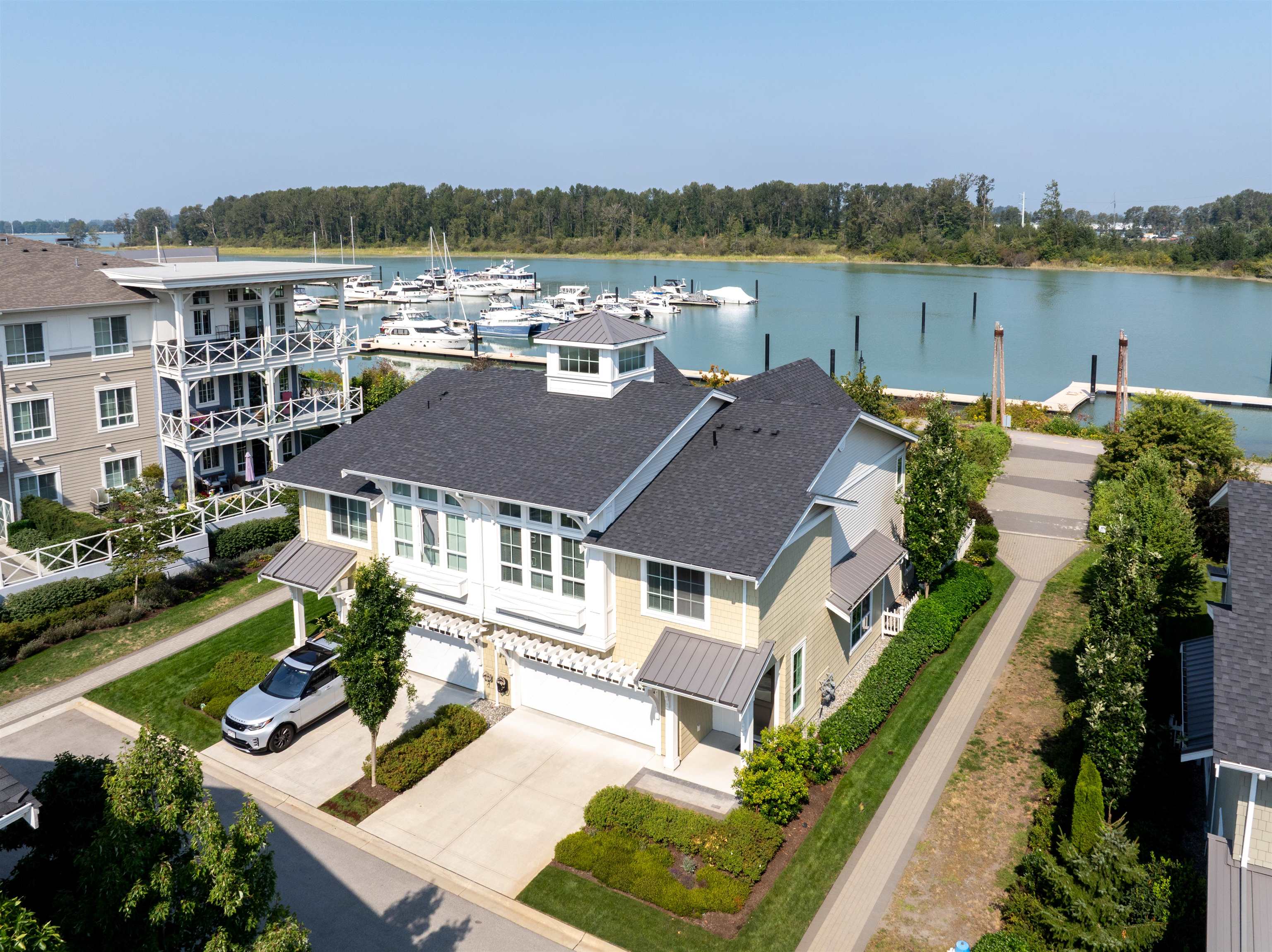 5551 Admiral Way #2, Delta, BC V4K 0C9