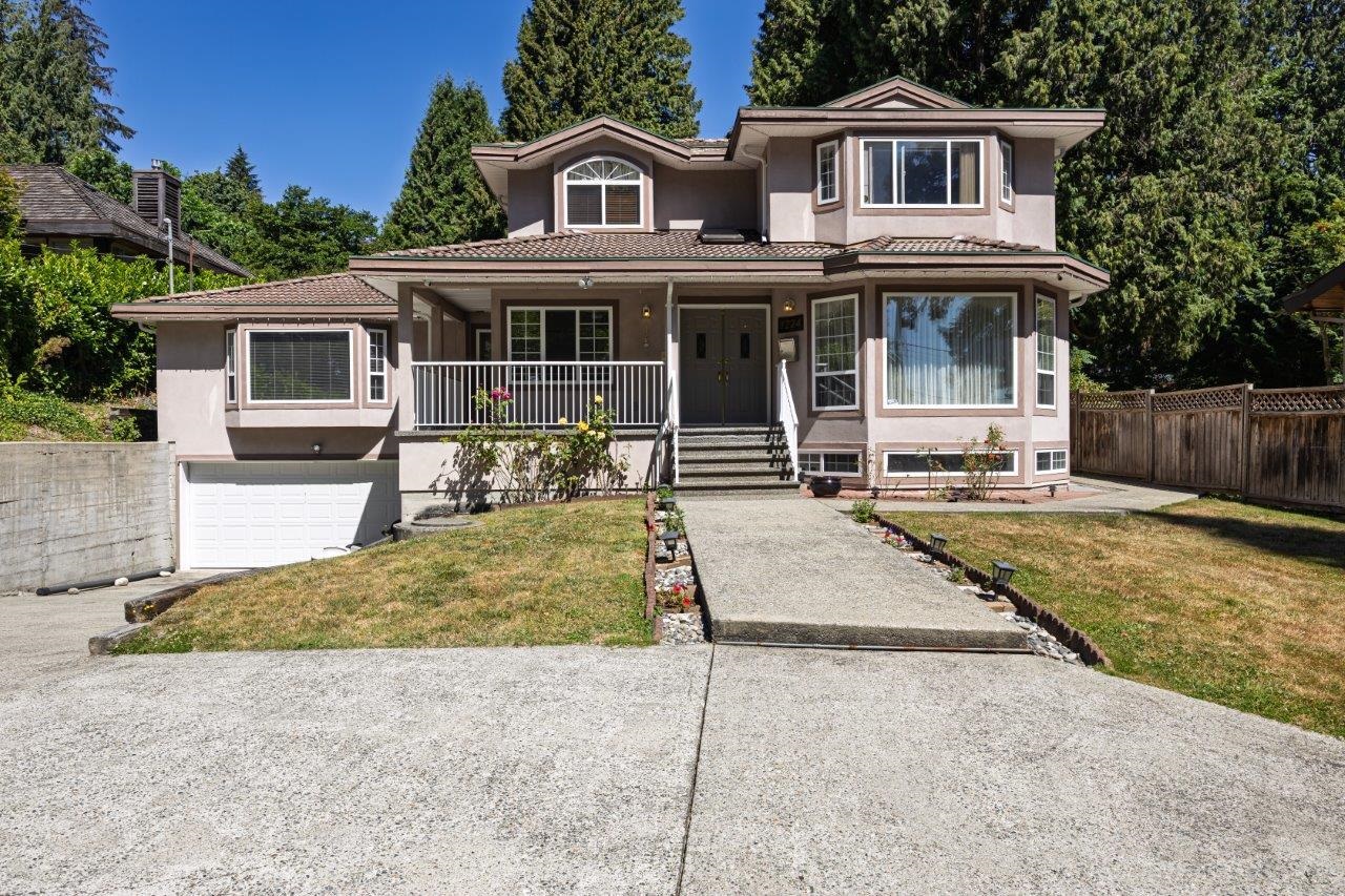 1224 East 14th Street, North Vancouver, BC V7J 1K2