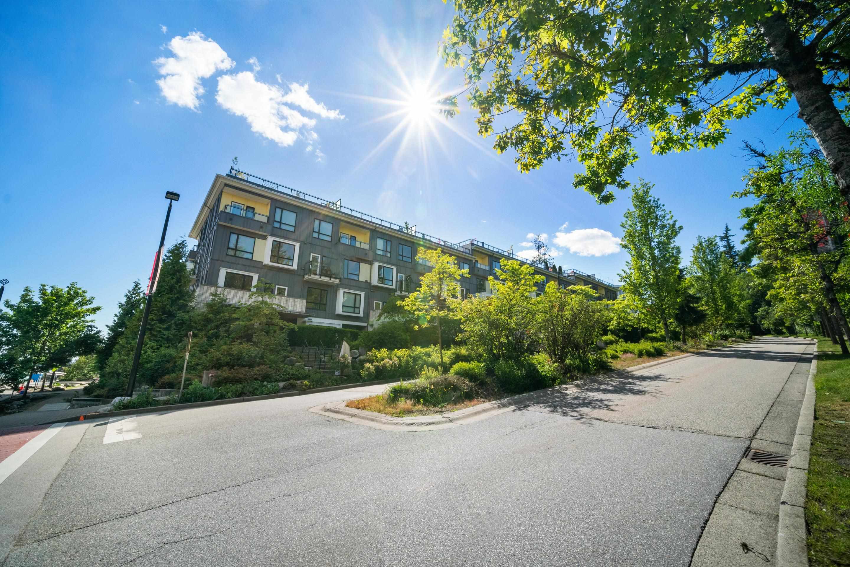 9350 University High Street #207, Burnaby, BC V5A 0B6