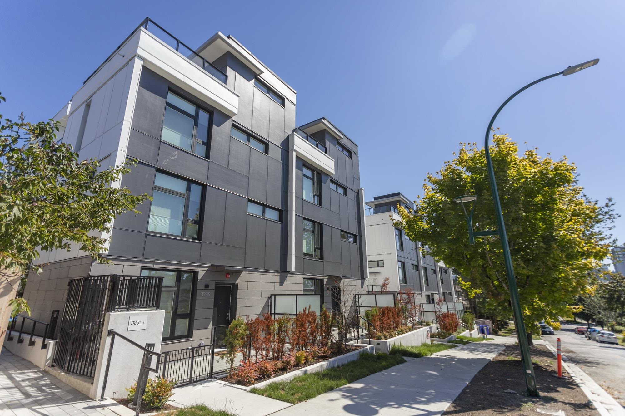 3249 Clive Avenue, Vancouver, BC V5R 4V3