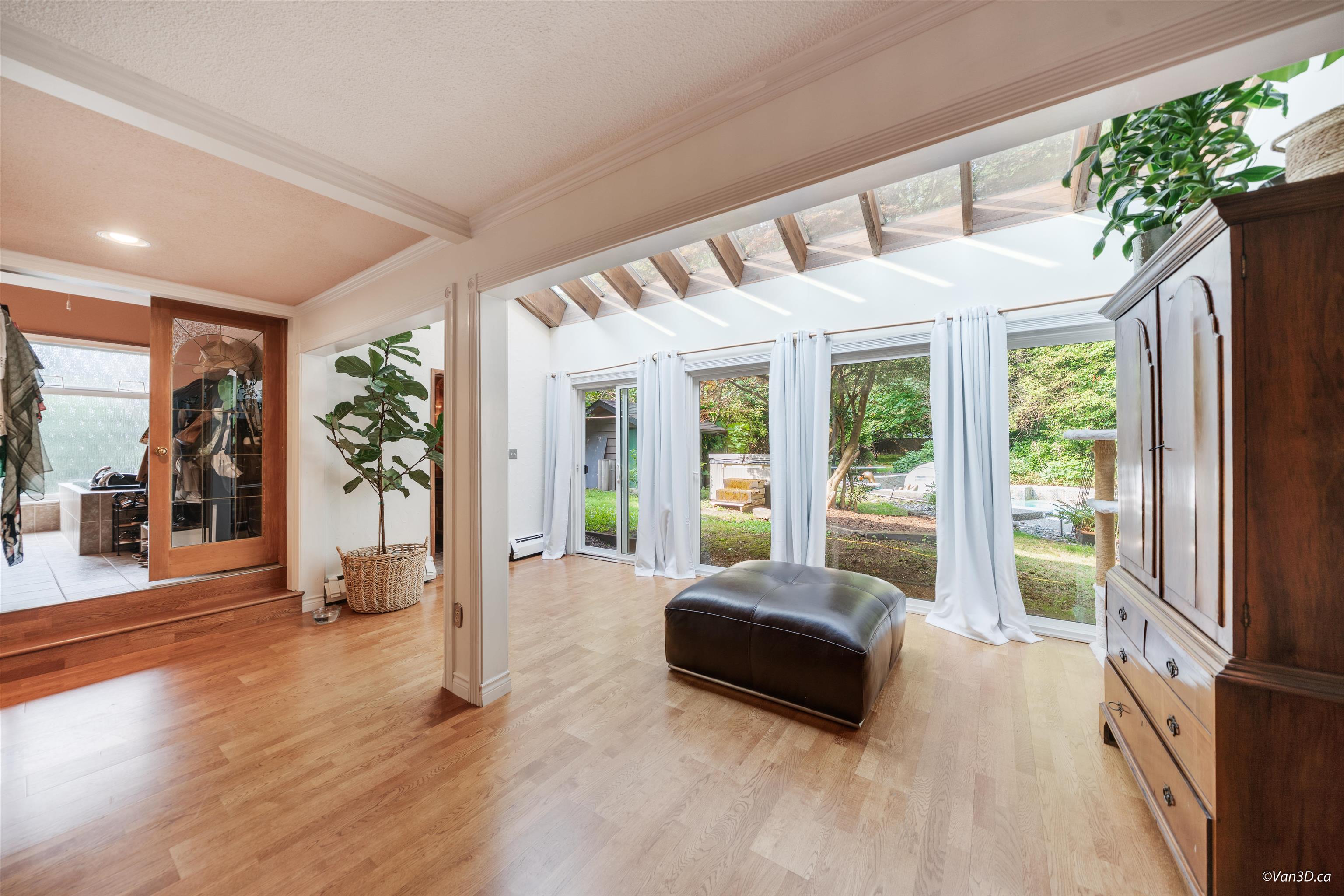 141 Street, Surrey, BC V4P 1L7