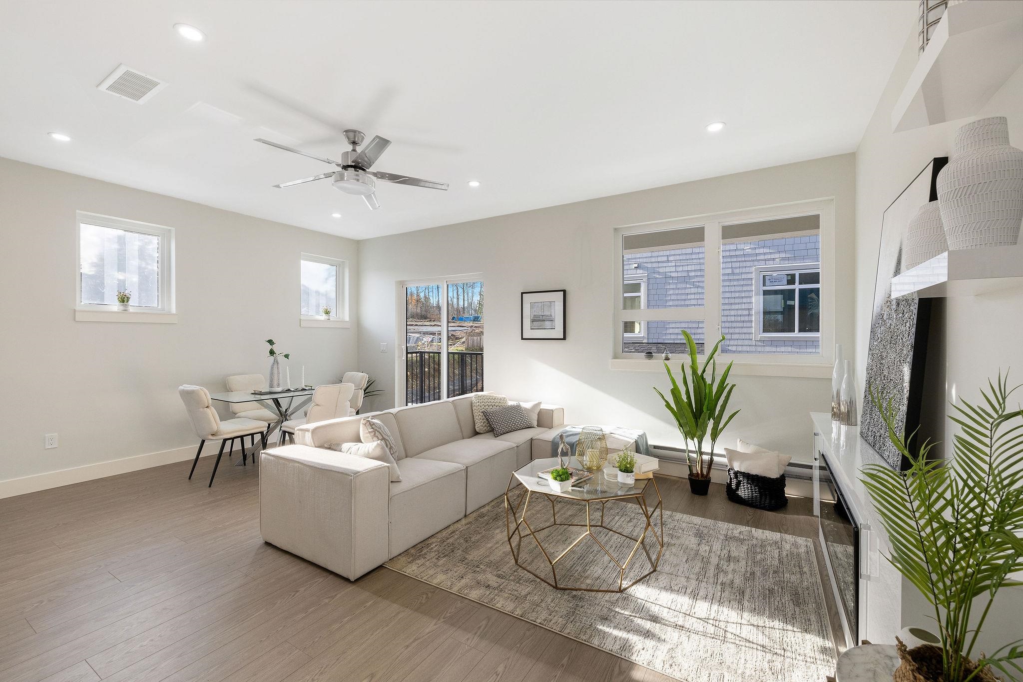 14391 61a Avenue #12, Surrey, BC V3X 0E5