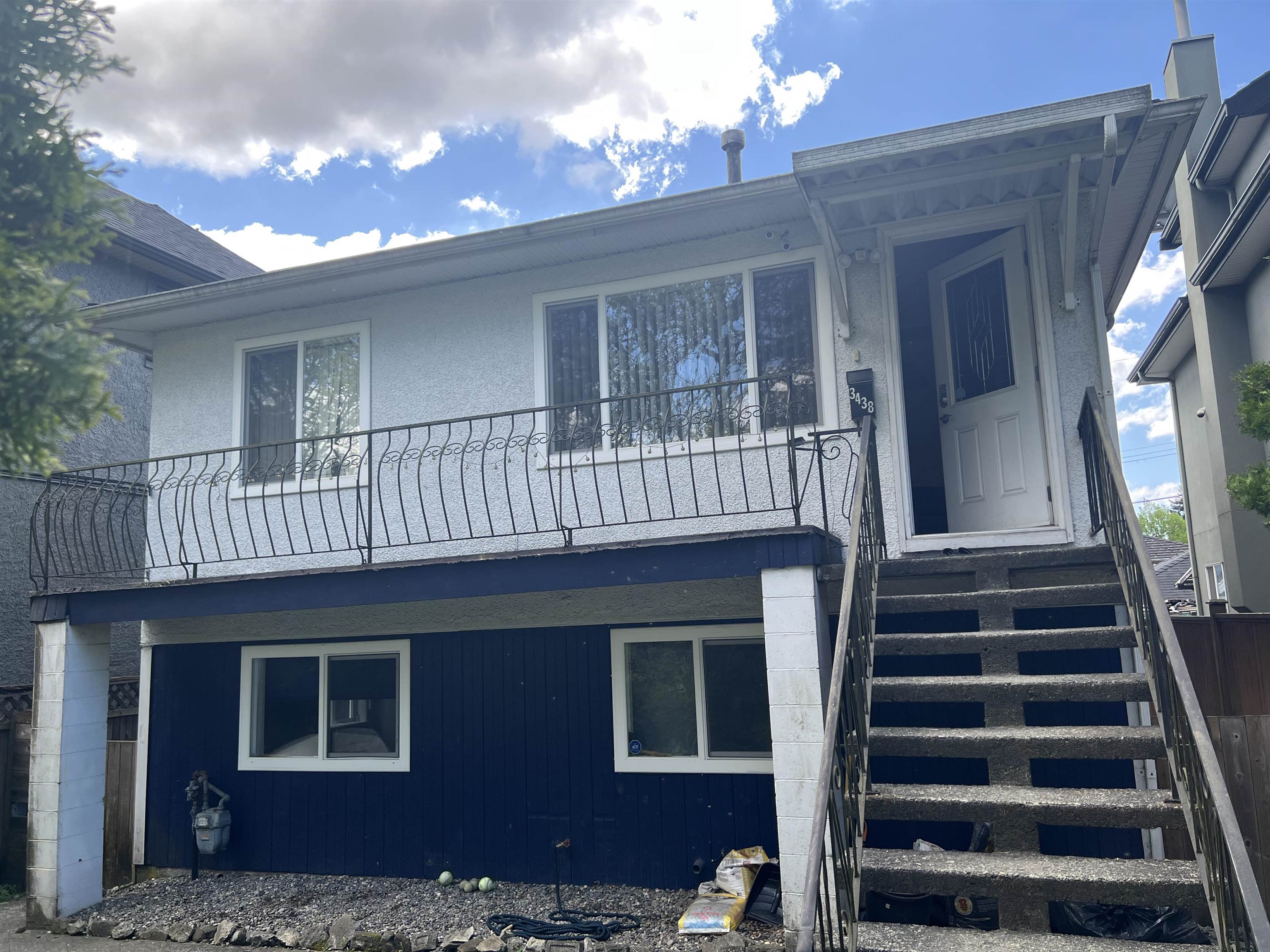 3438 Napier Street, Vancouver, BC V5K 2X6