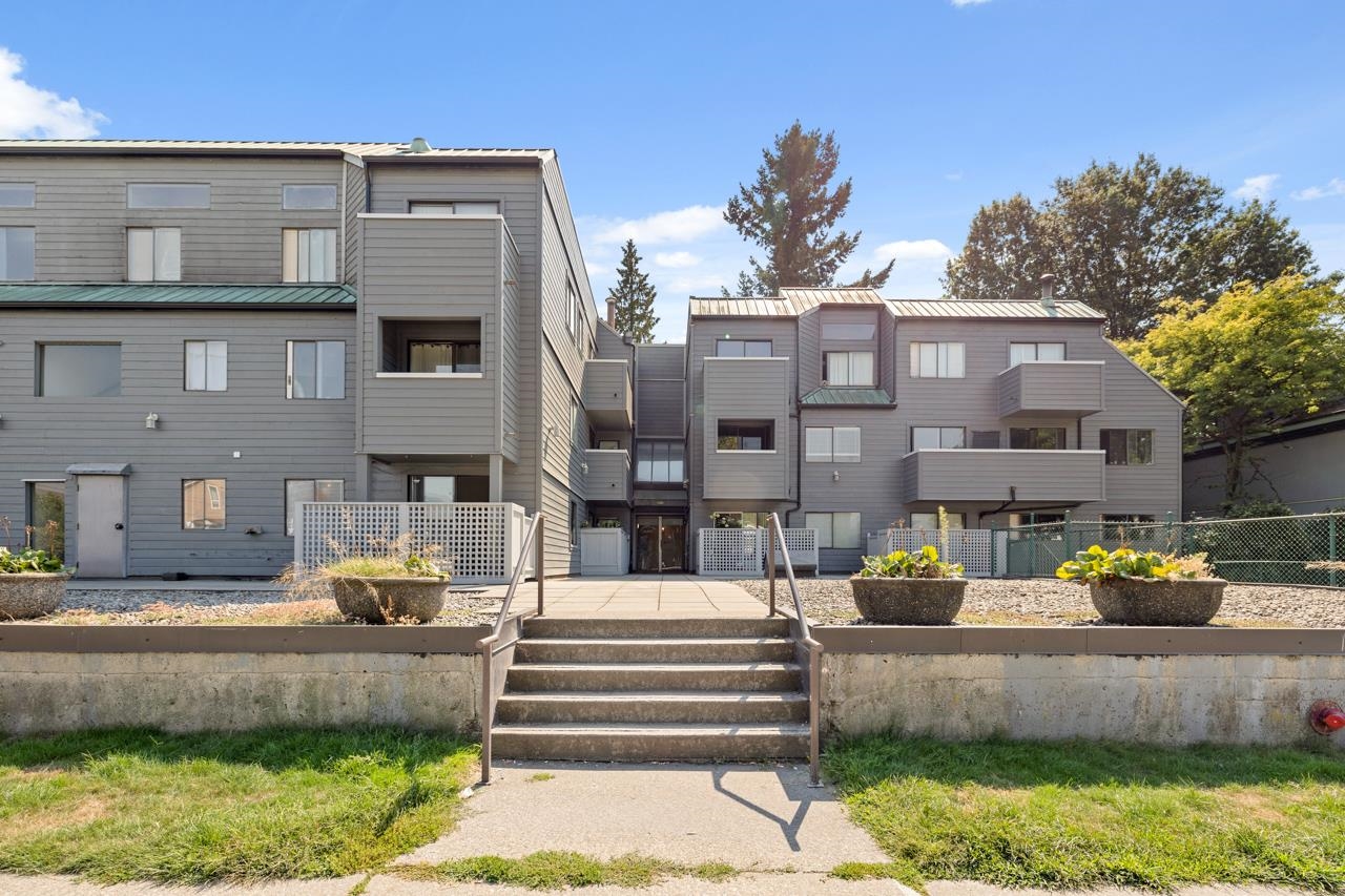 1948 Coquitlam Avenue #110, Port Coquitlam, BC V3B 1J3