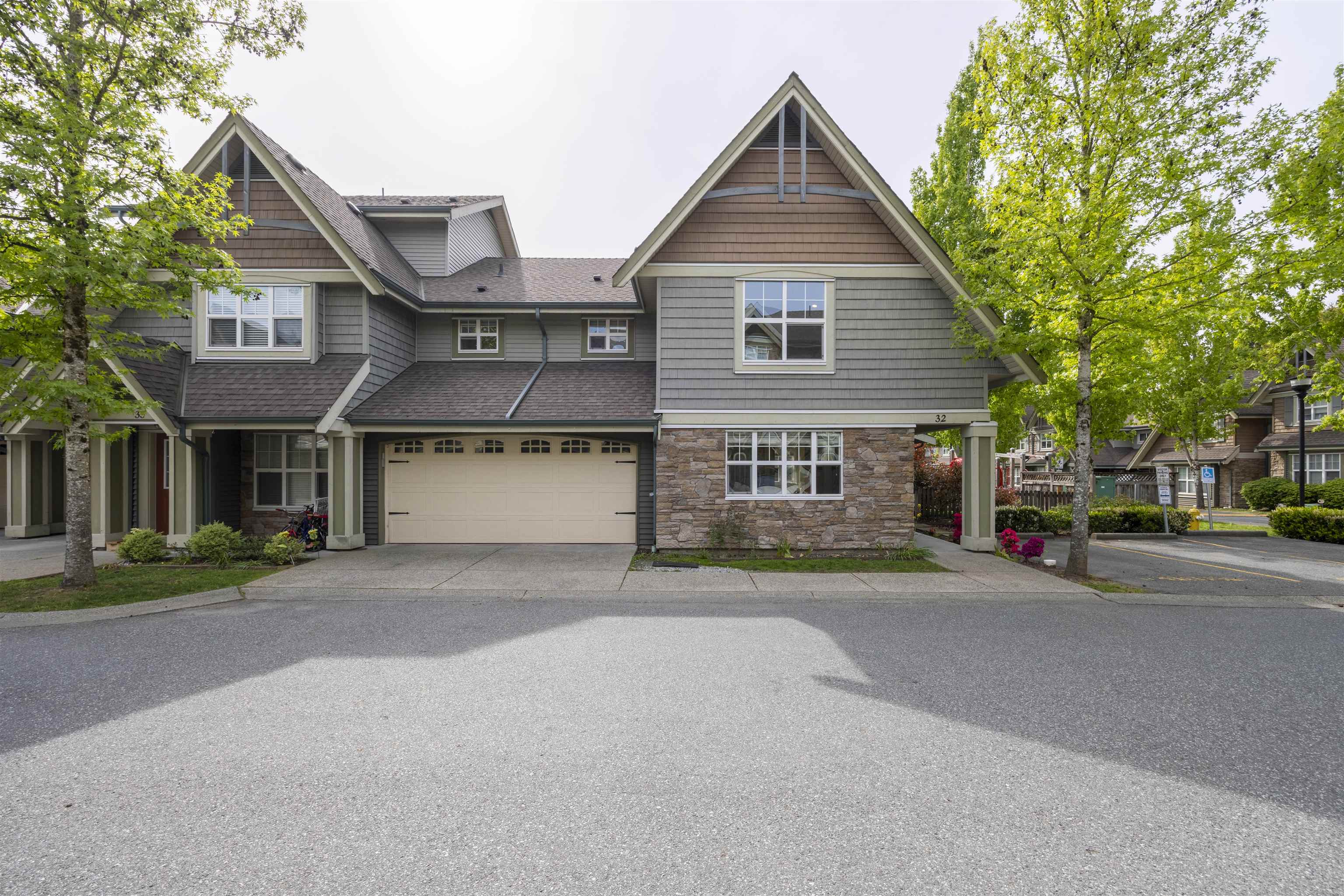 22977 116 Avenue #32, Maple Ridge, BC V2X 9A8