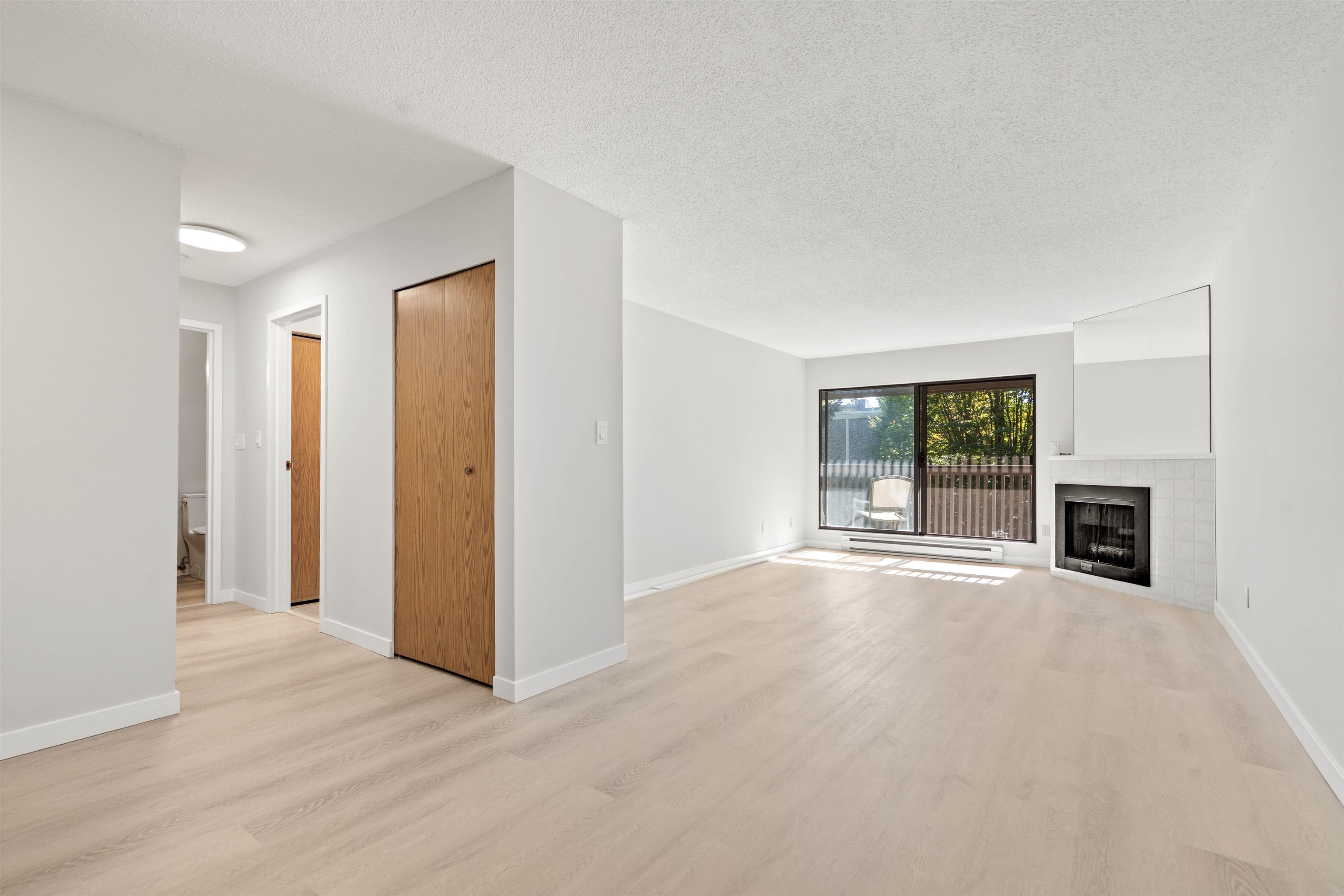 13507 96 Avenue #316, Surrey, BC V3V 7P3