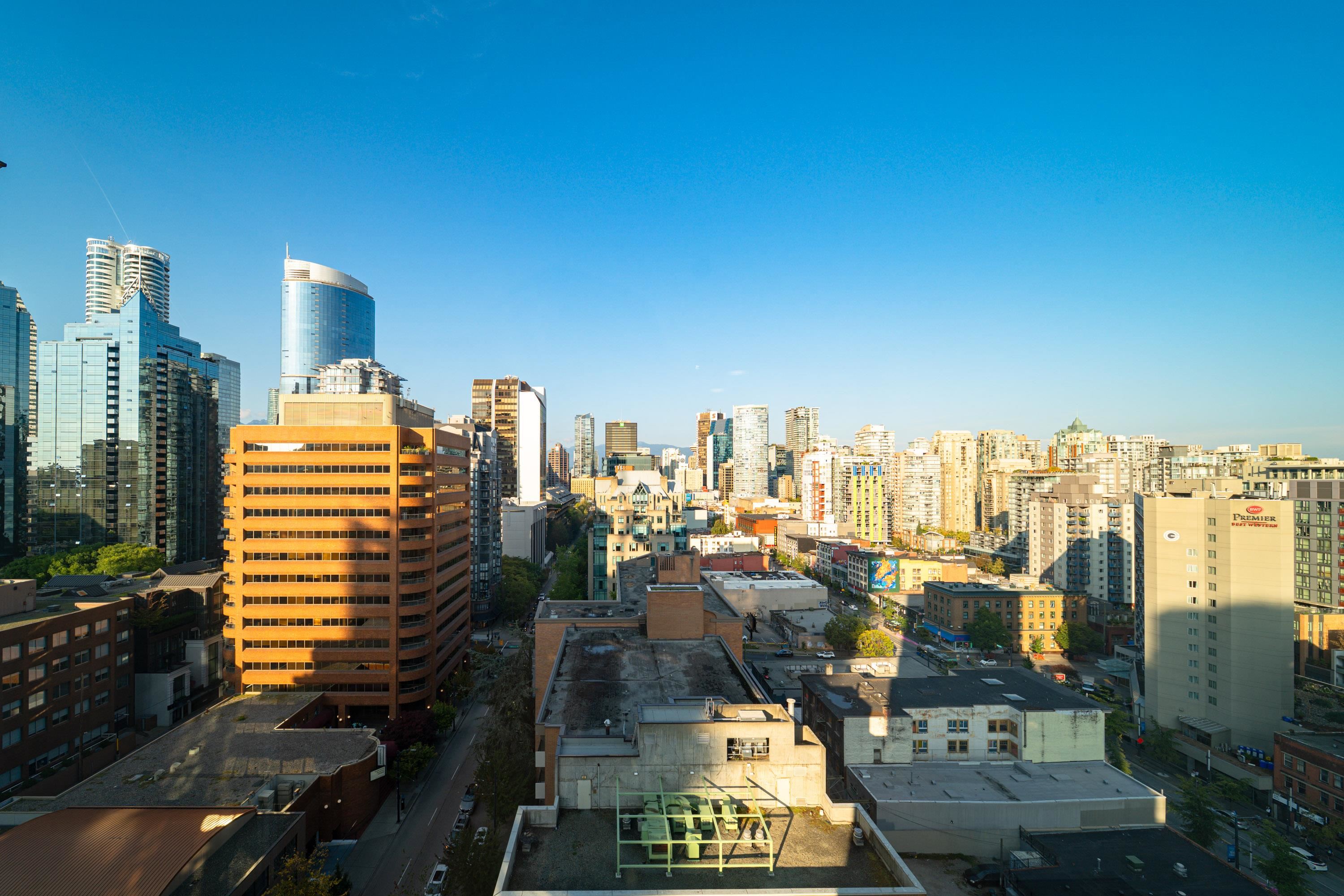 1188 Howe Street #1808, Vancouver, BC V6Z 2S8