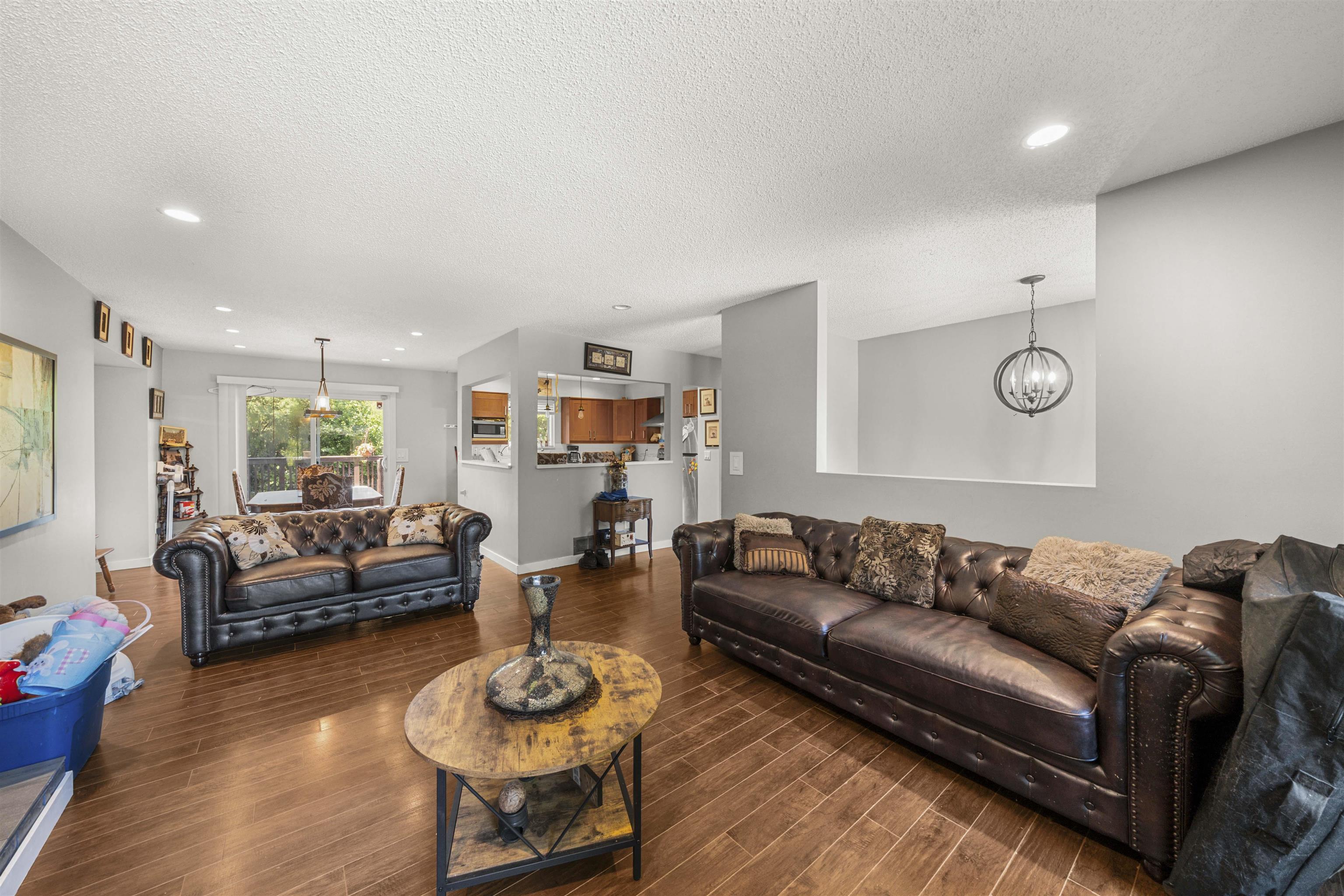 3555 Davie Street, Abbotsford, BC V2S 6G3