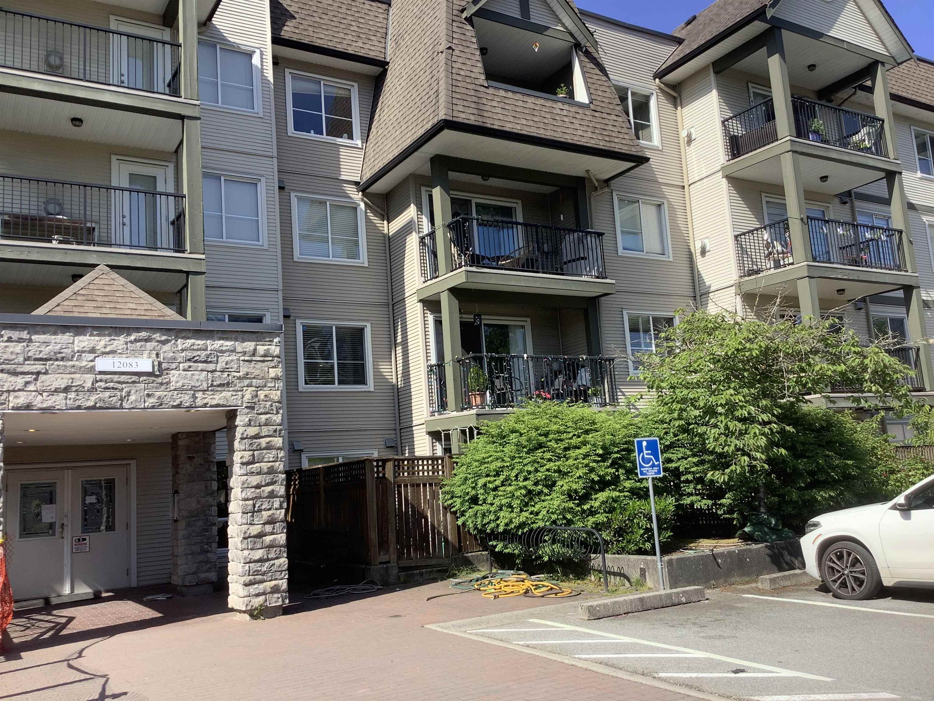 12083 92a Avenue #212, Surrey, BC V3V 8C8