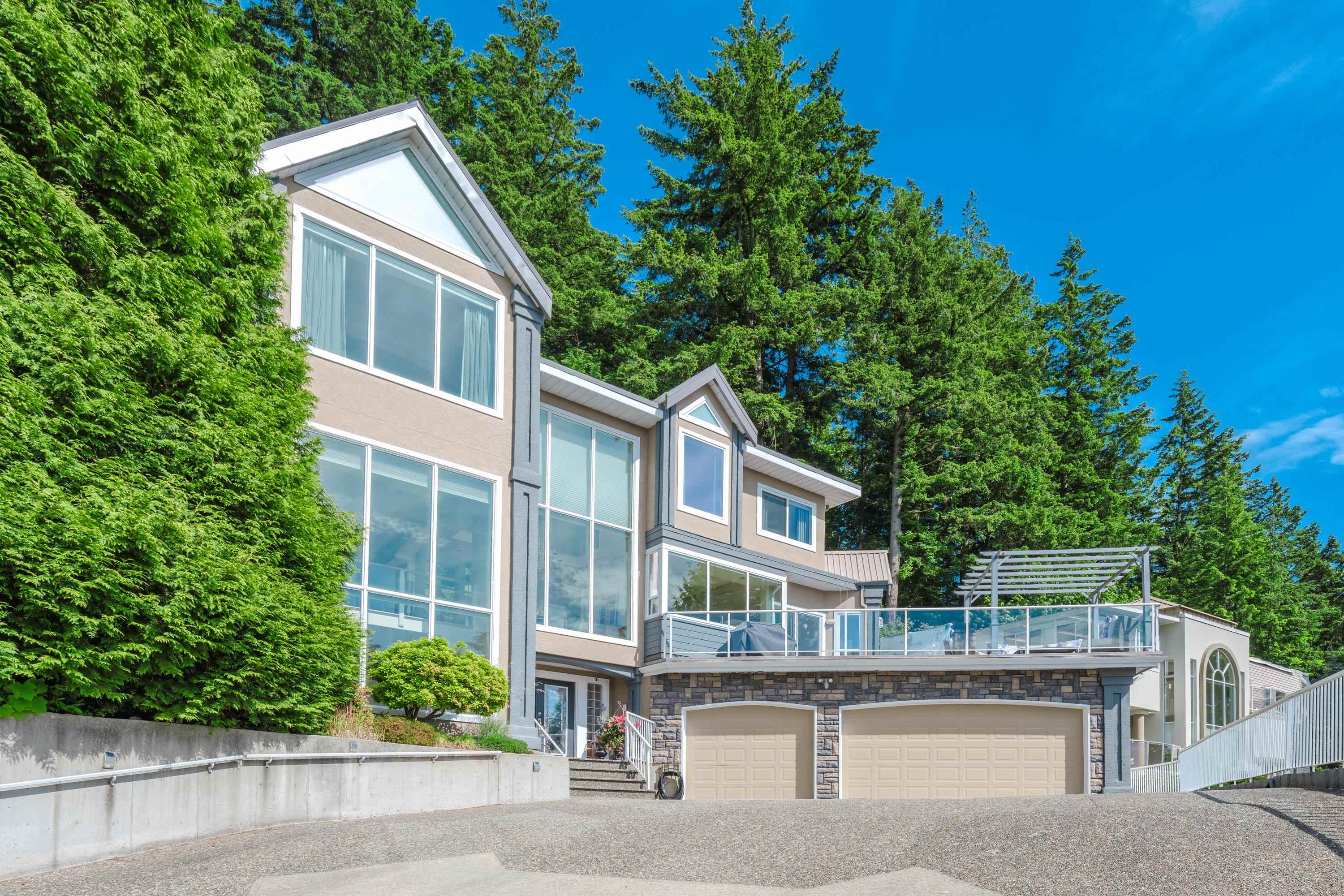 2582 Zurich Drive, Abbotsford, BC V3G 1C4