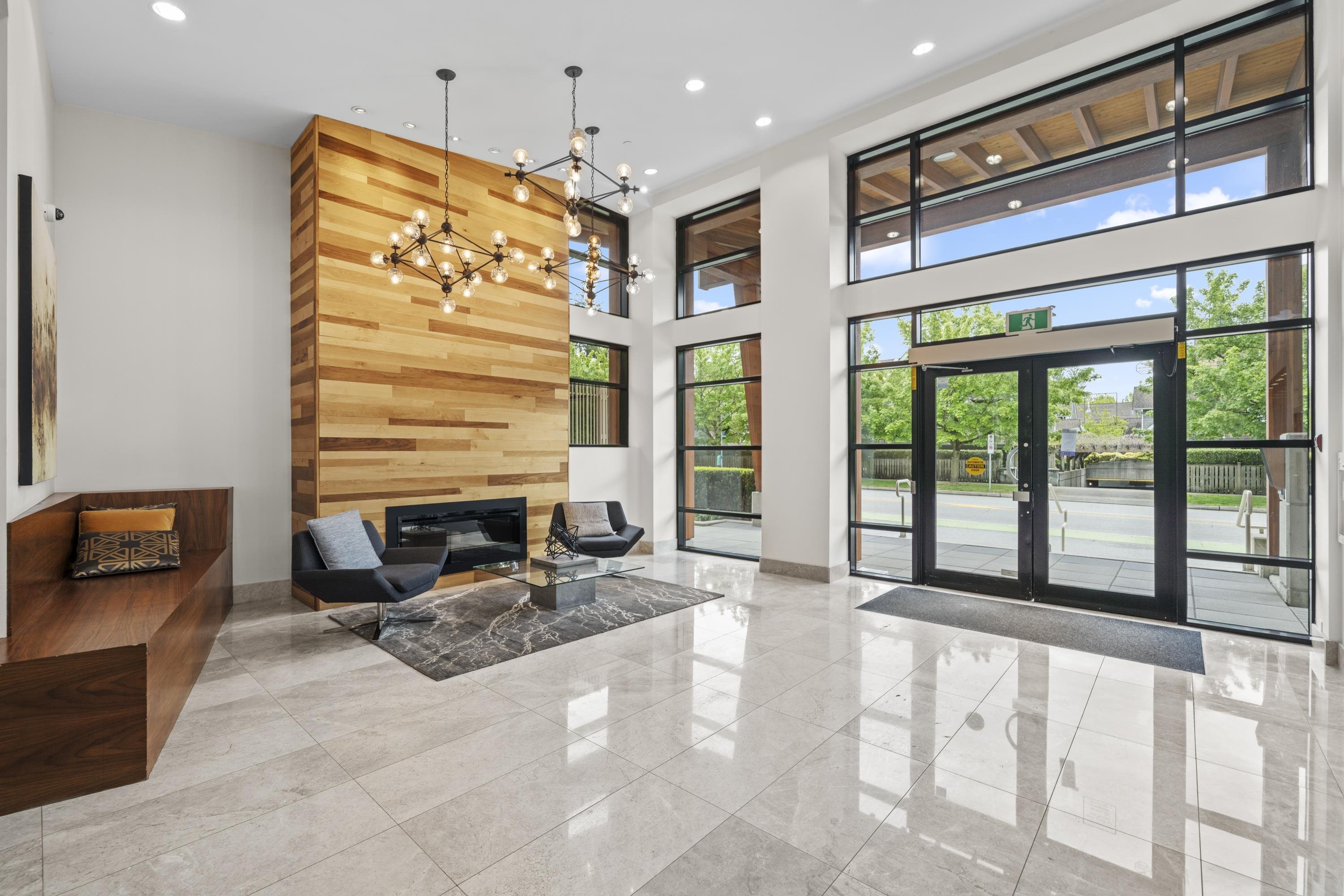 2665 Mountain Highway #101, North Vancouver, BC V7J 0A8