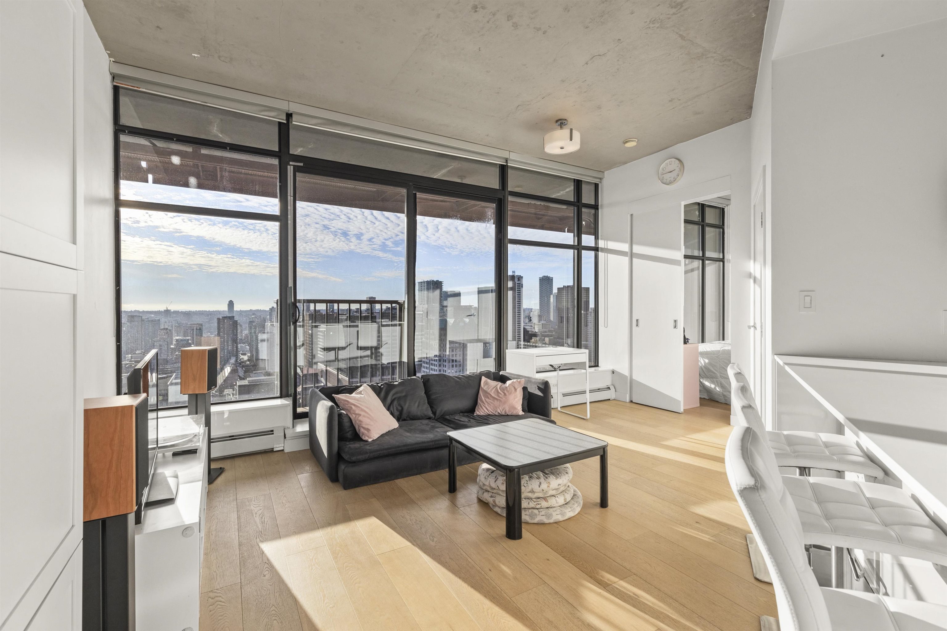 128 West Cordova Street #4108, Vancouver, BC V6B 0E6