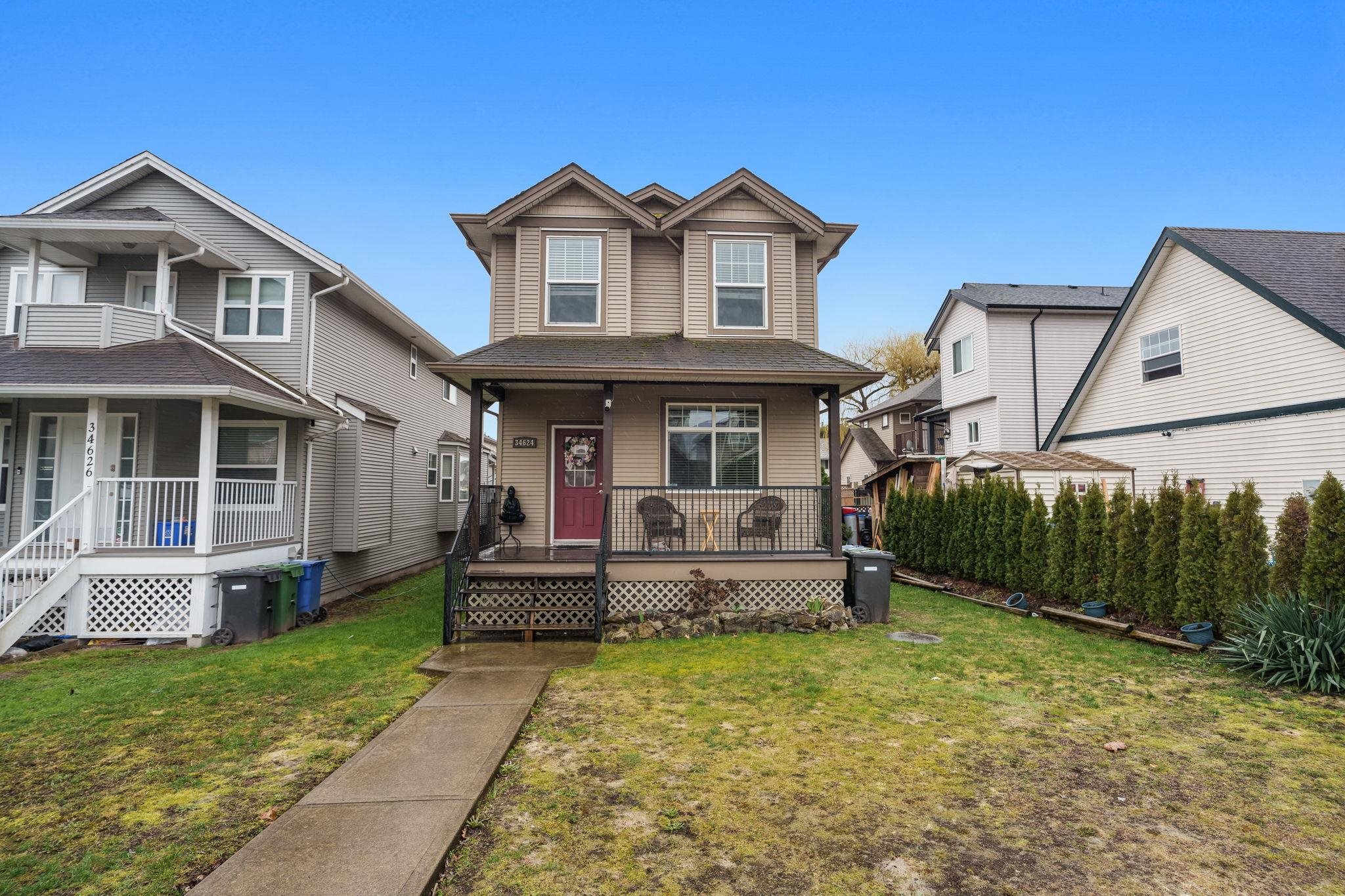 5 Avenue, Abbotsford, BC V2S 8E4