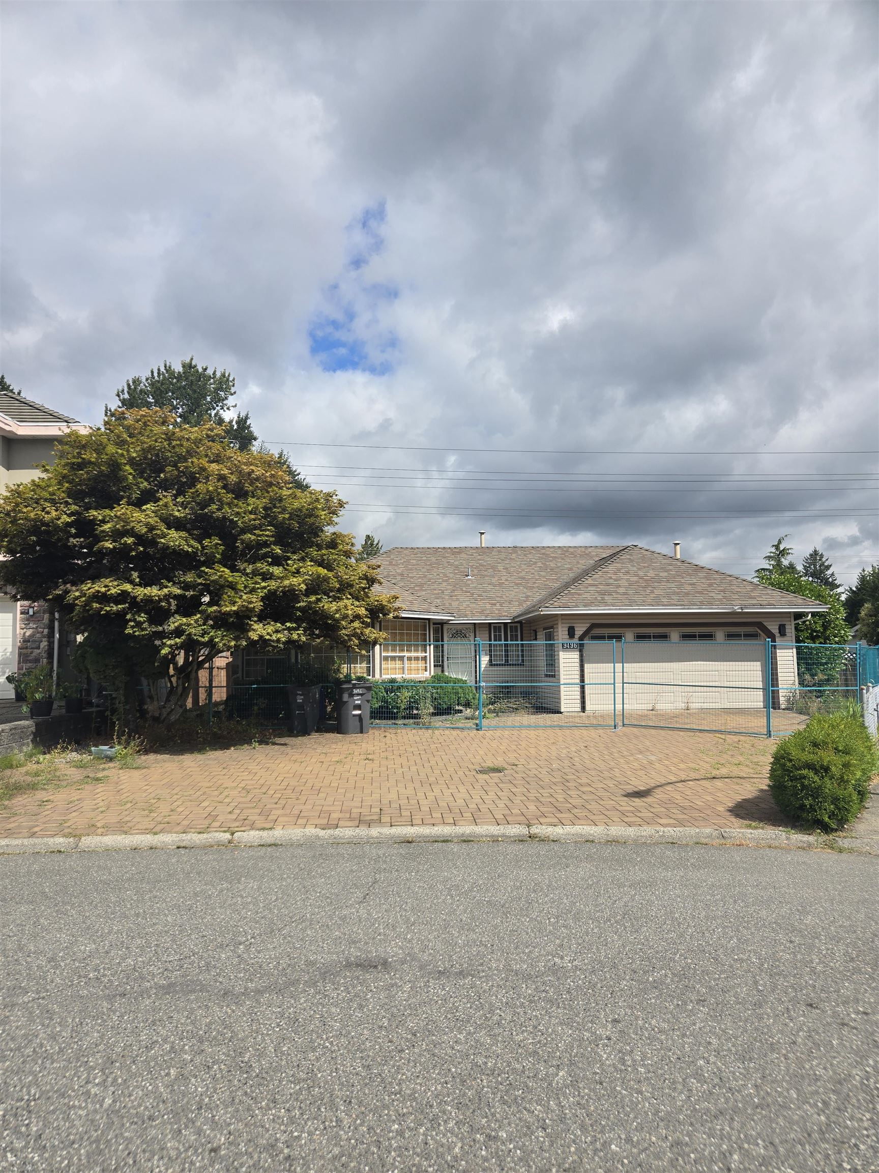160a Street, Surrey, BC V4N 2P4